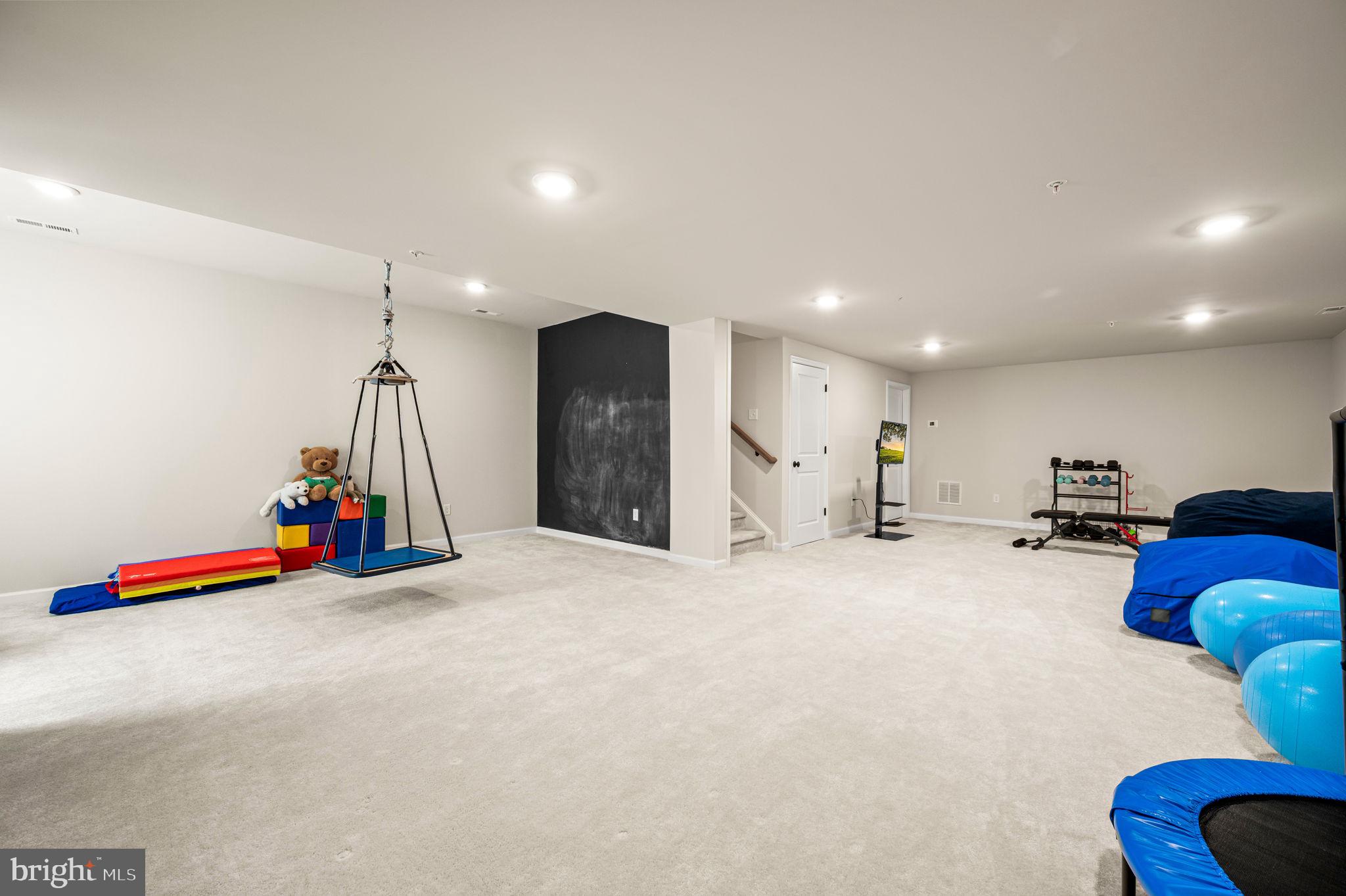 SPRING OAK - Residential
