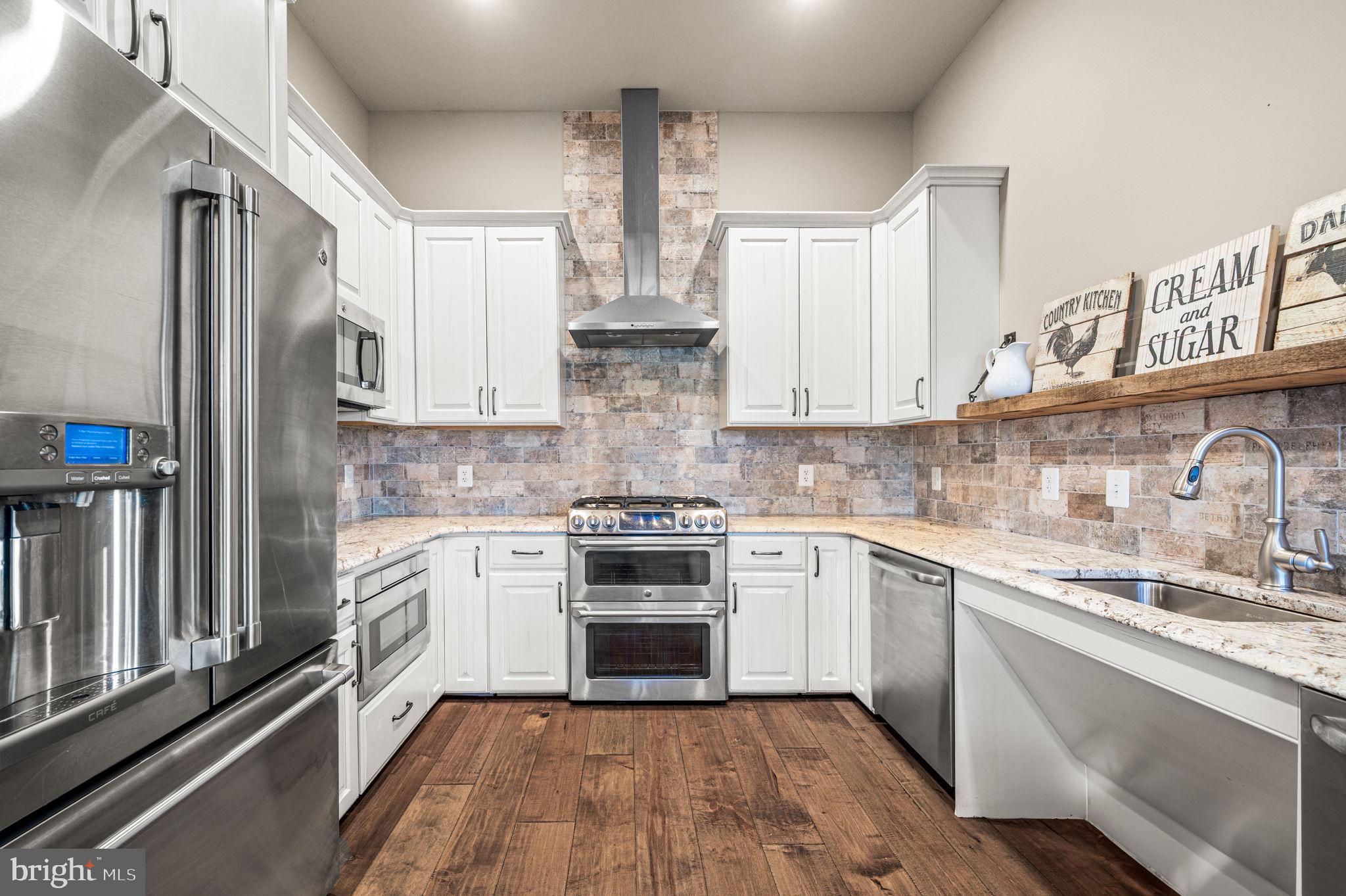SPRING OAK - Residential