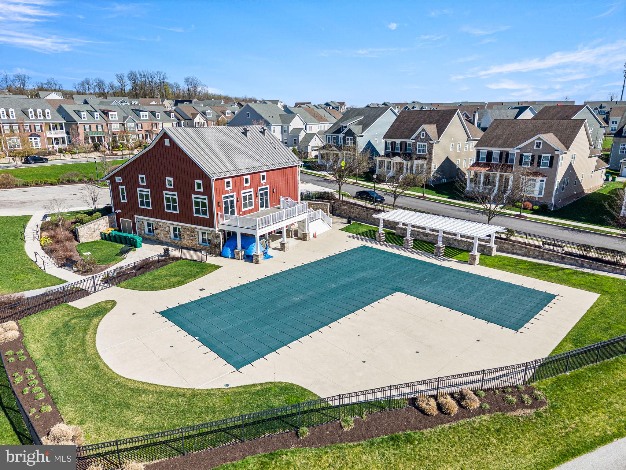 SPRING OAK - Residential
