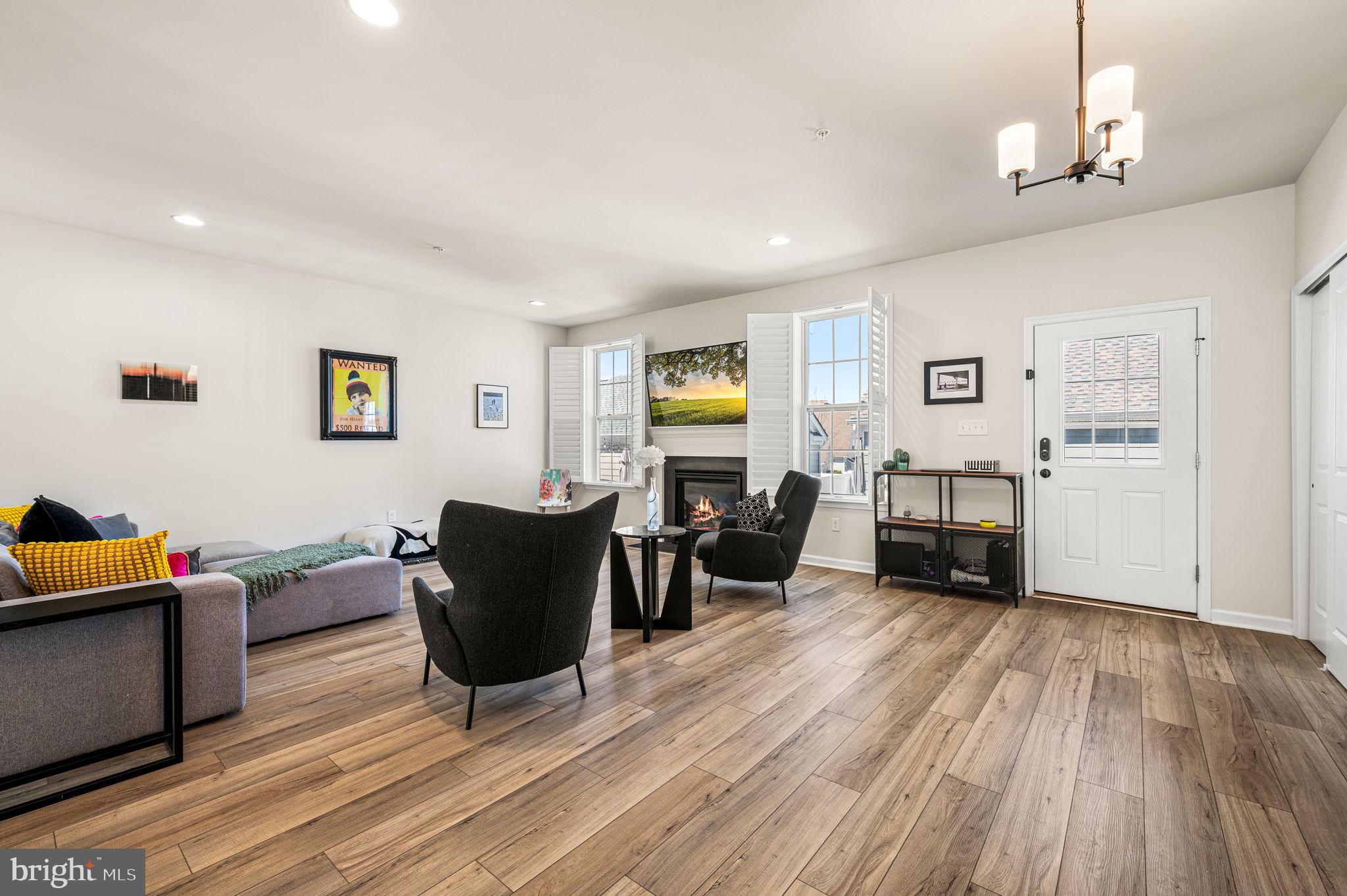 SPRING OAK - Residential