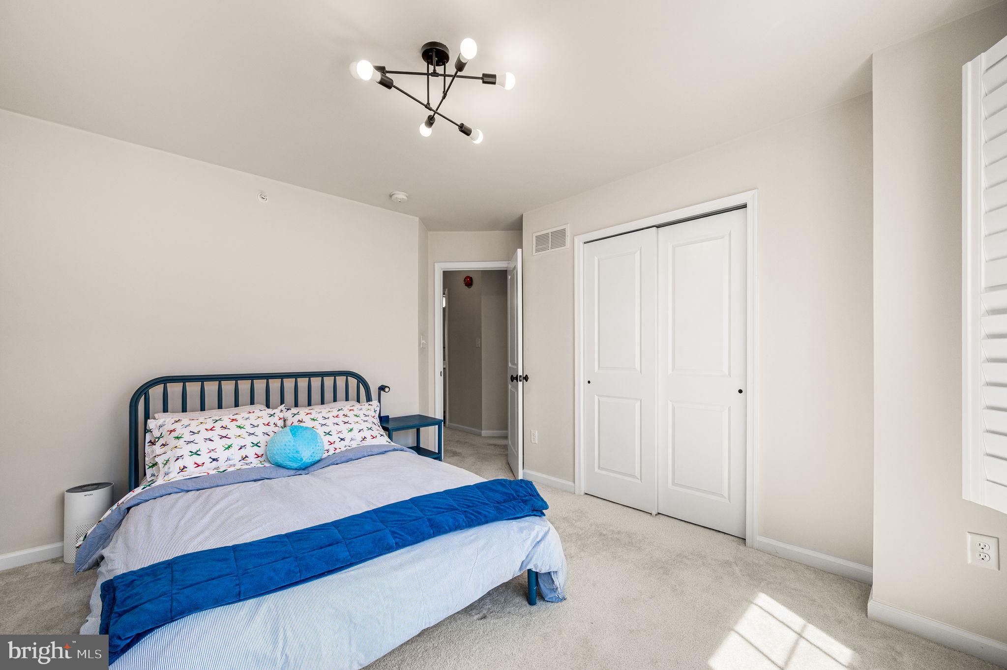 SPRING OAK - Residential