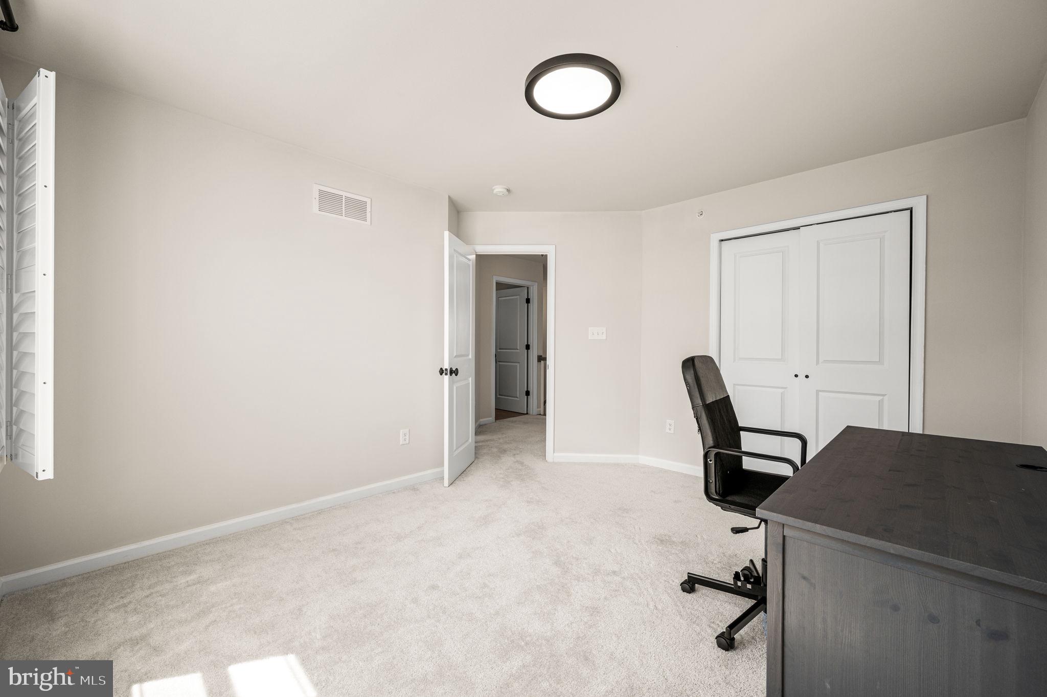 SPRING OAK - Residential