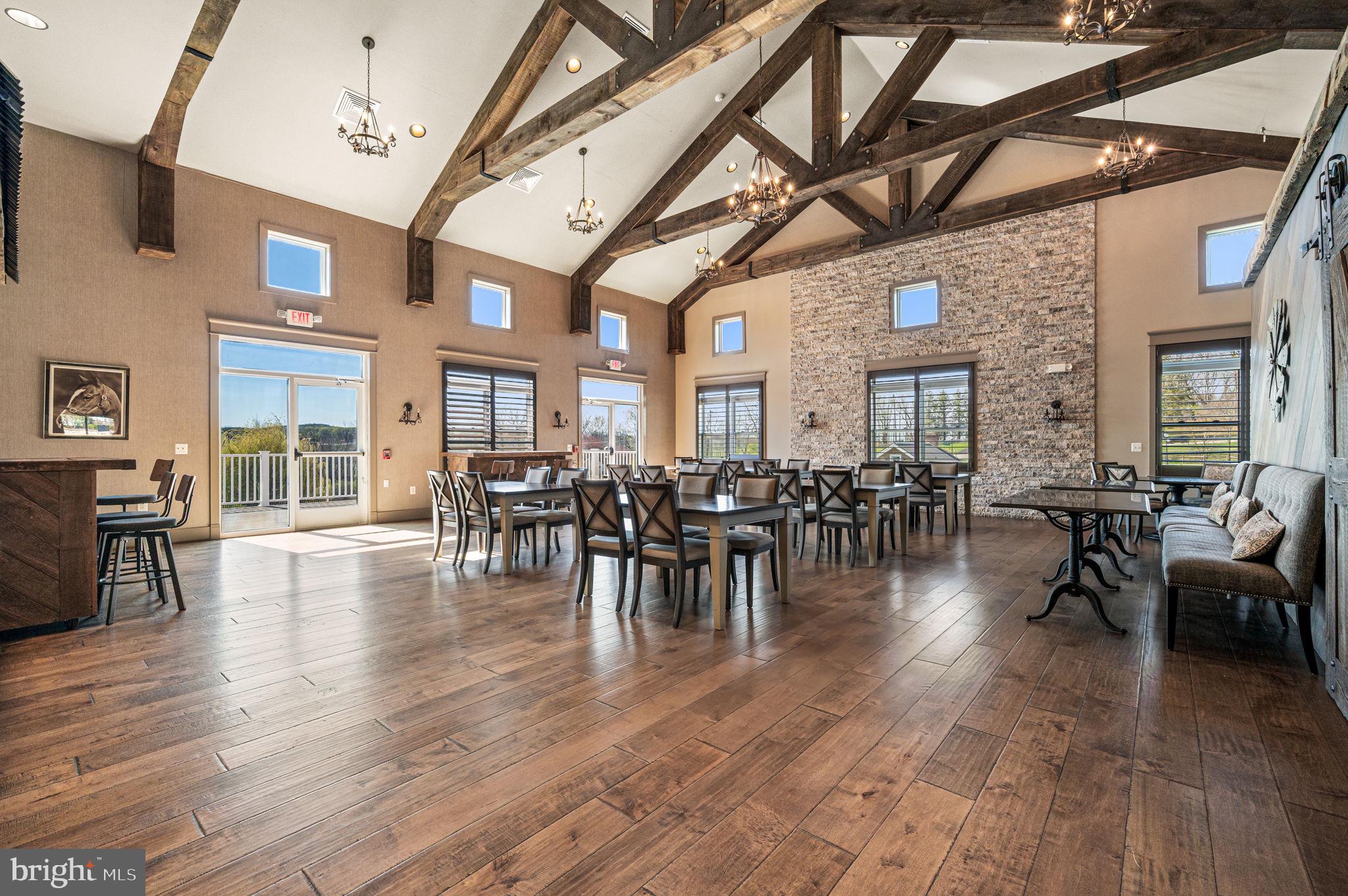 SPRING OAK - Residential