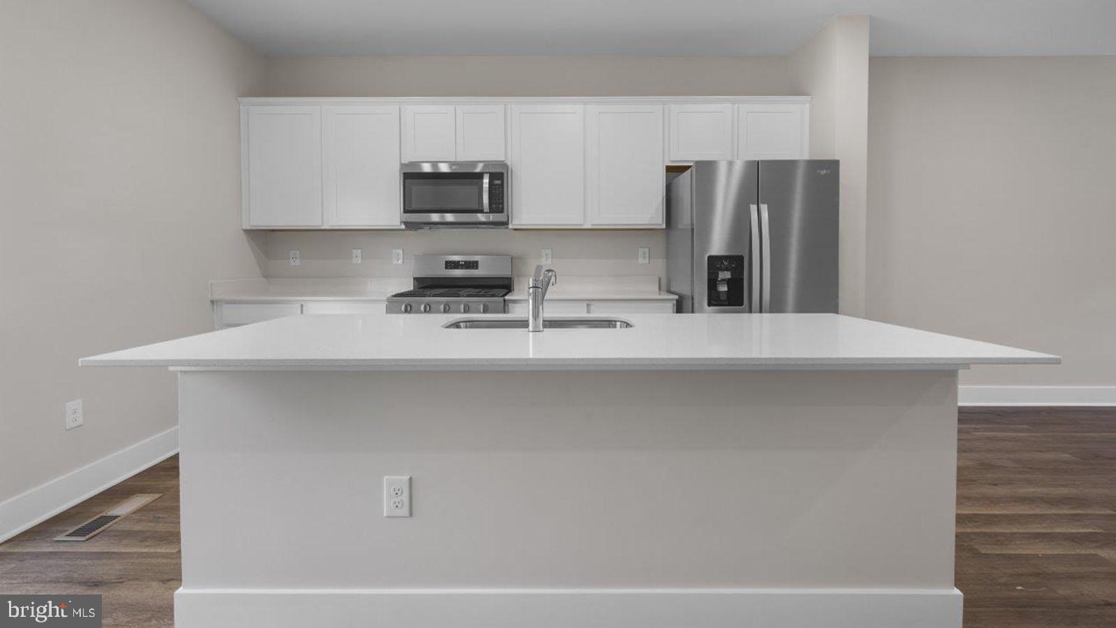 MAGNOLIA LANDING - Residential