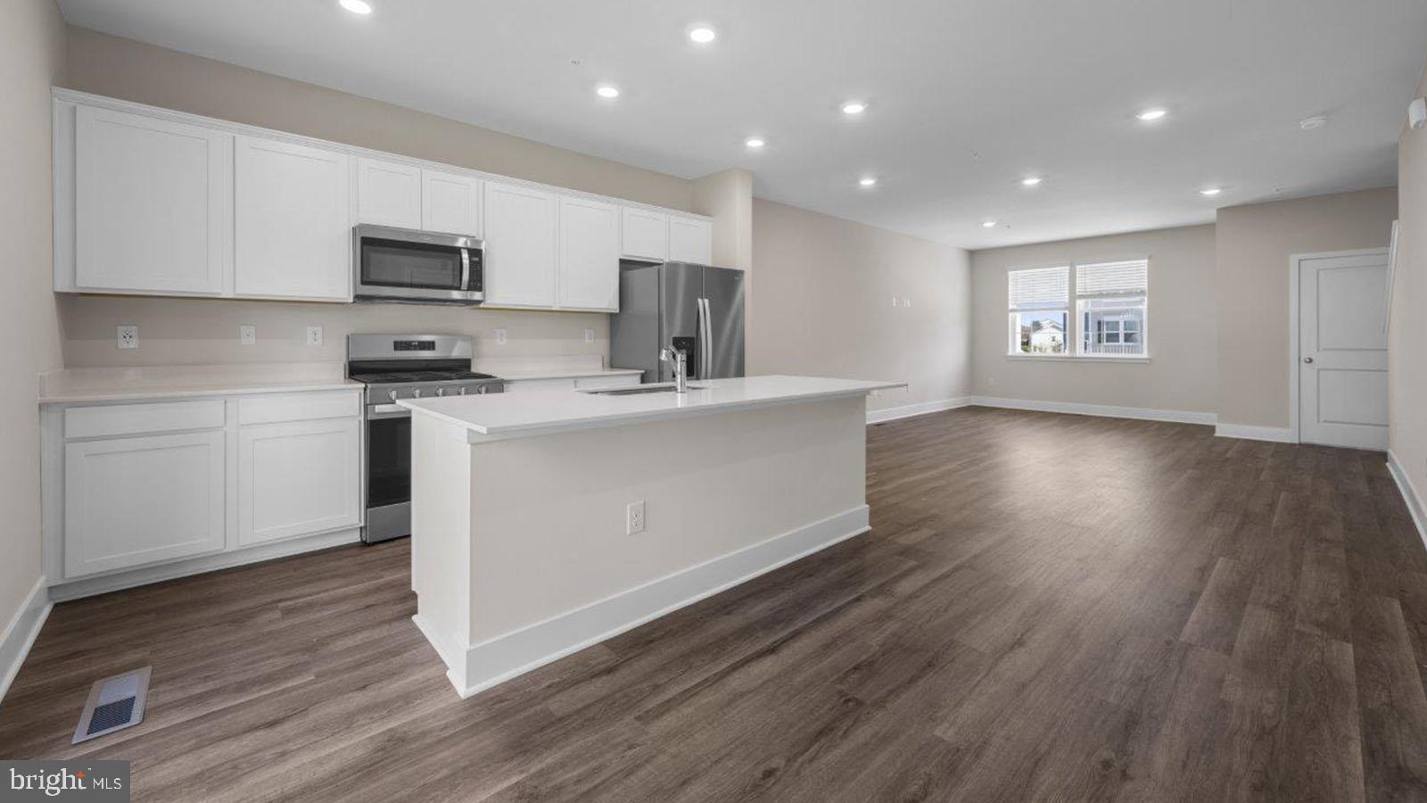 MAGNOLIA LANDING - Residential