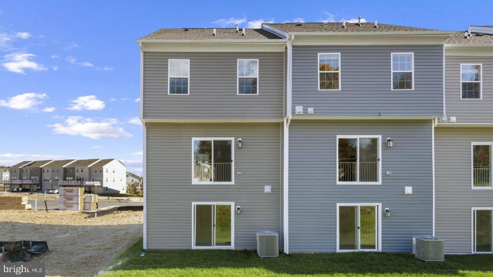 MAGNOLIA LANDING - Residential