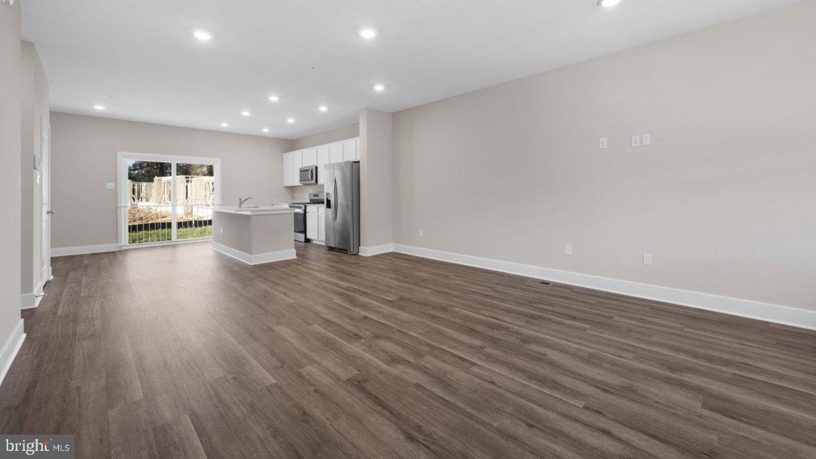 MAGNOLIA LANDING - Residential
