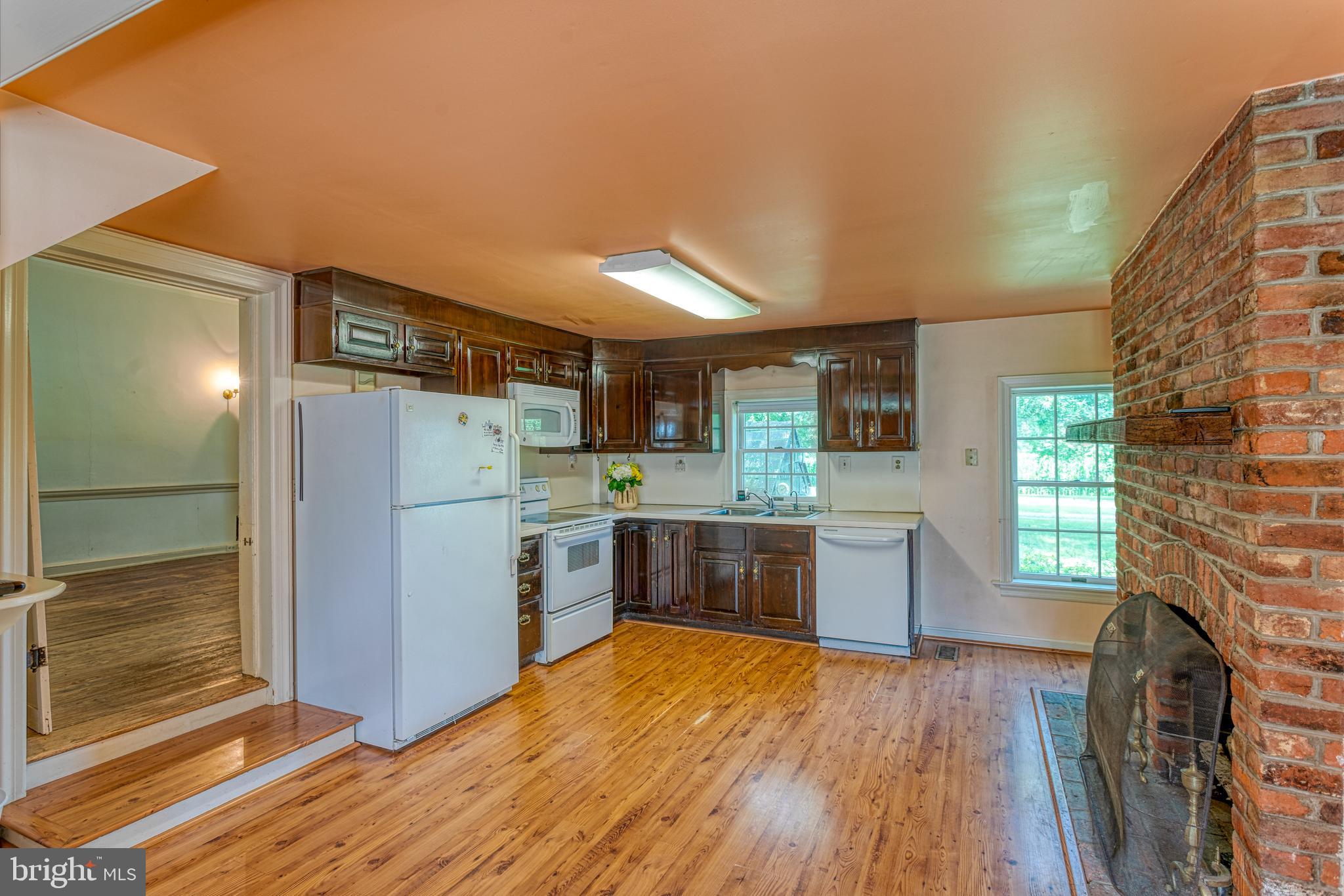 CENTREVILLE - Residential