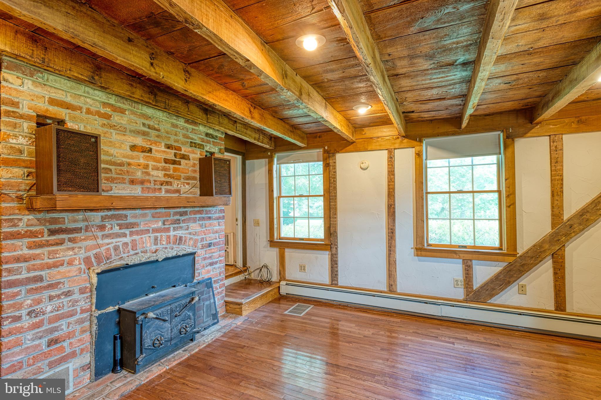 CENTREVILLE - Residential