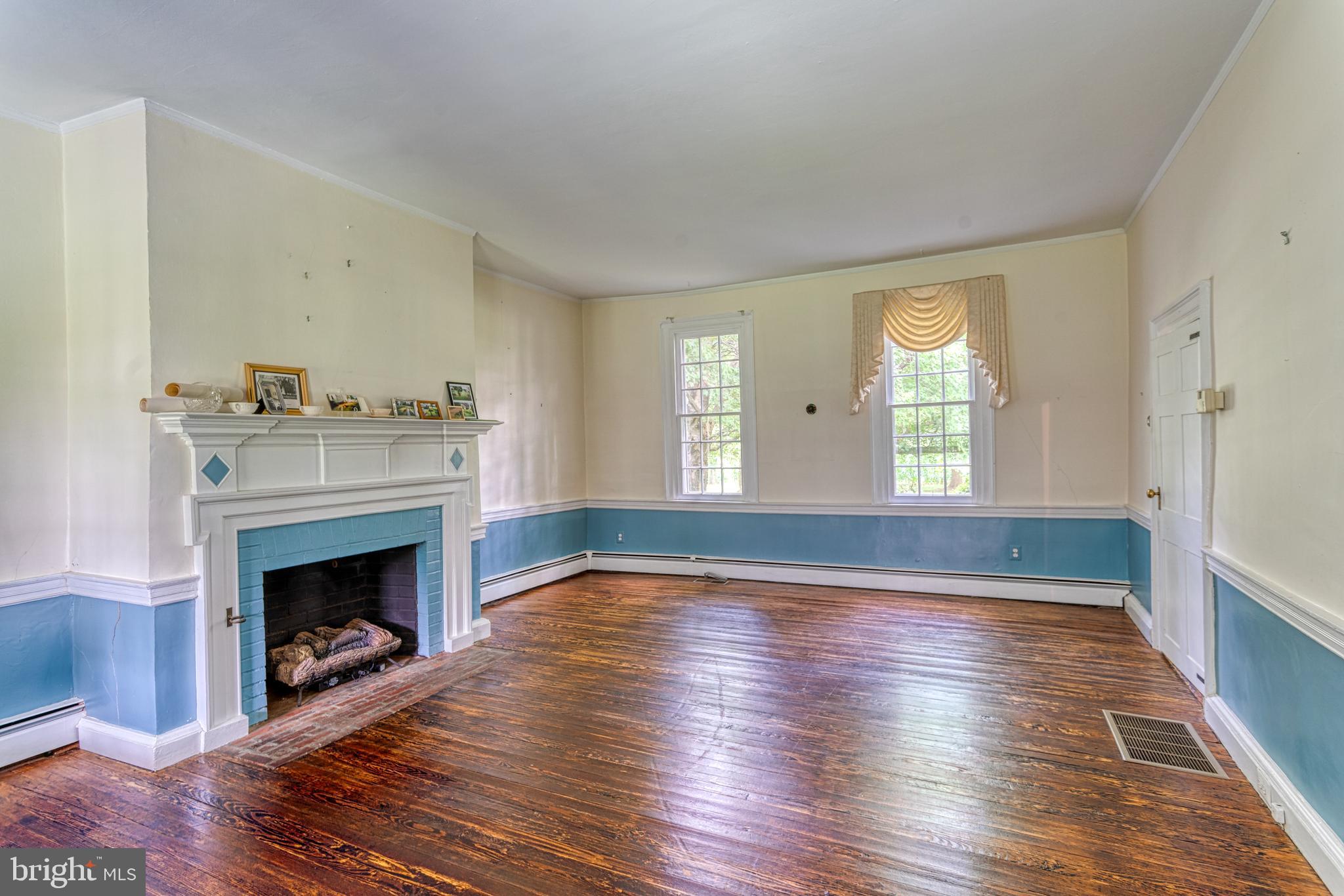 CENTREVILLE - Residential