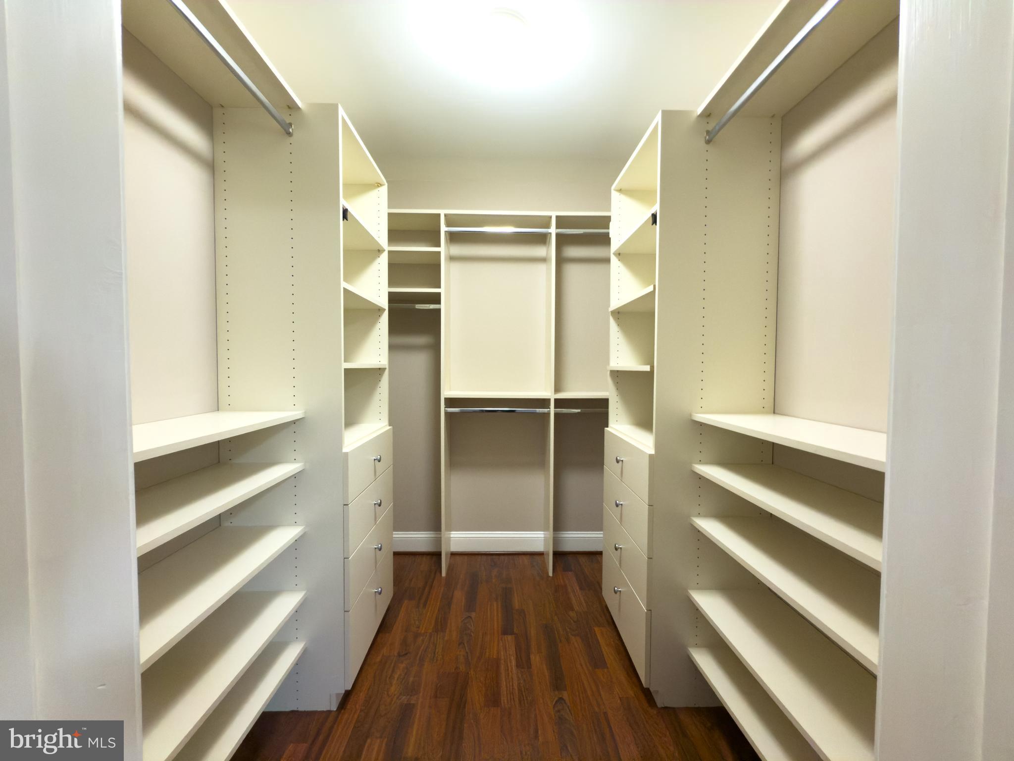 ISABELLA AT MONTICELLO MEWS - Residential