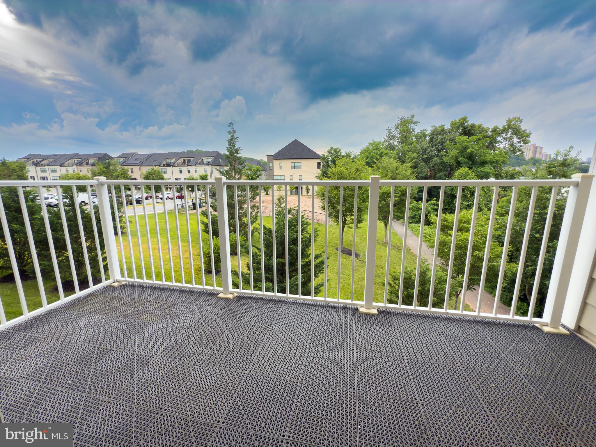 ISABELLA AT MONTICELLO MEWS - Residential