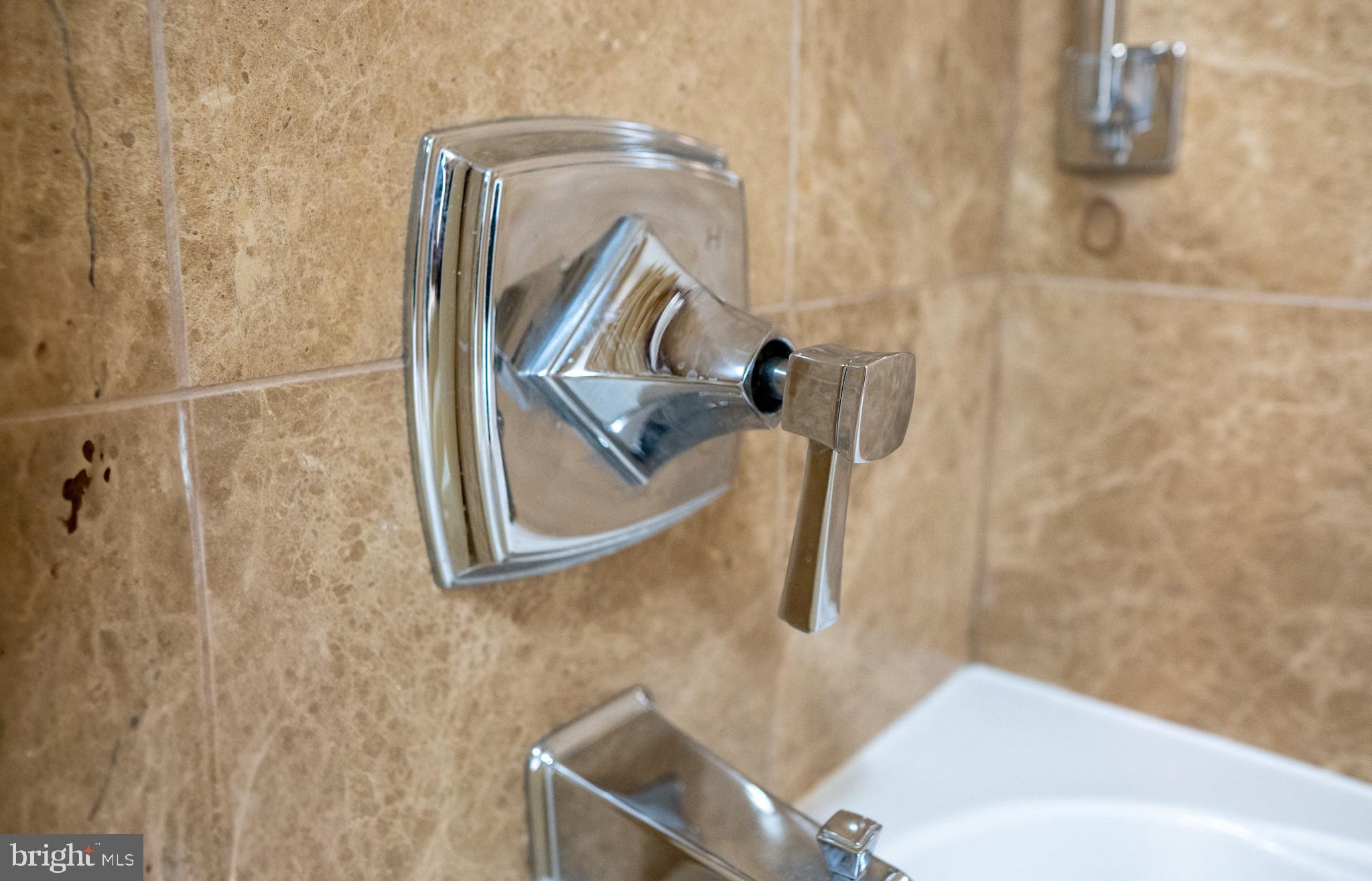 ISABELLA AT MONTICELLO MEWS - Residential