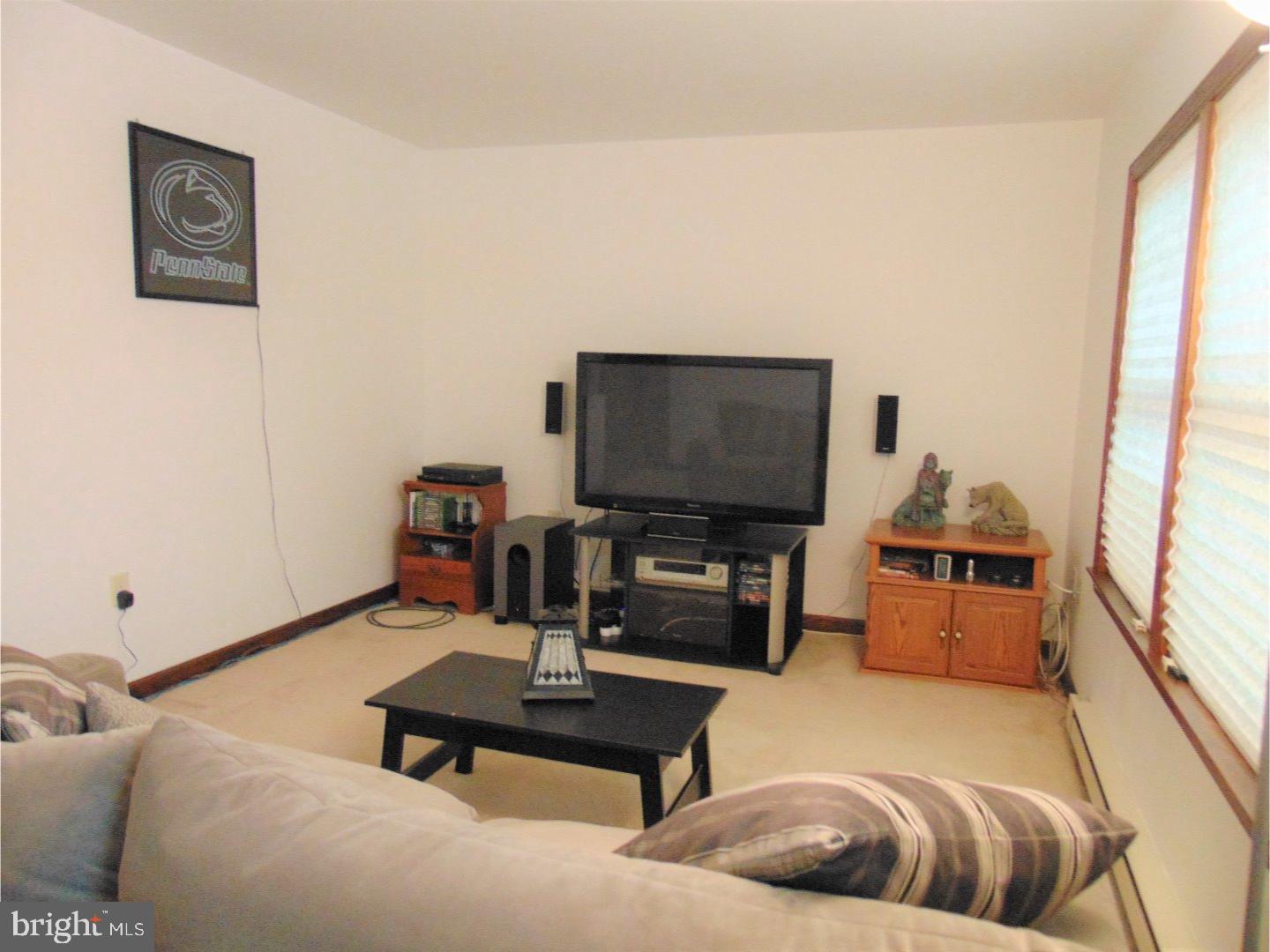 LAKE WYNONAH - Residential