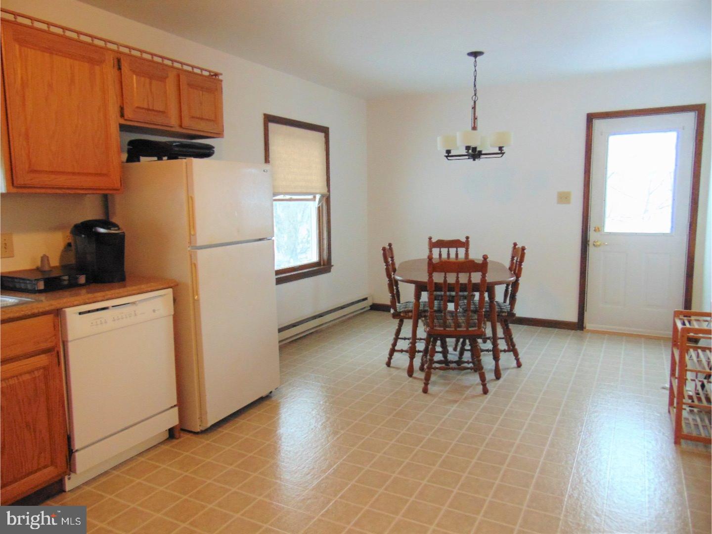 LAKE WYNONAH - Residential