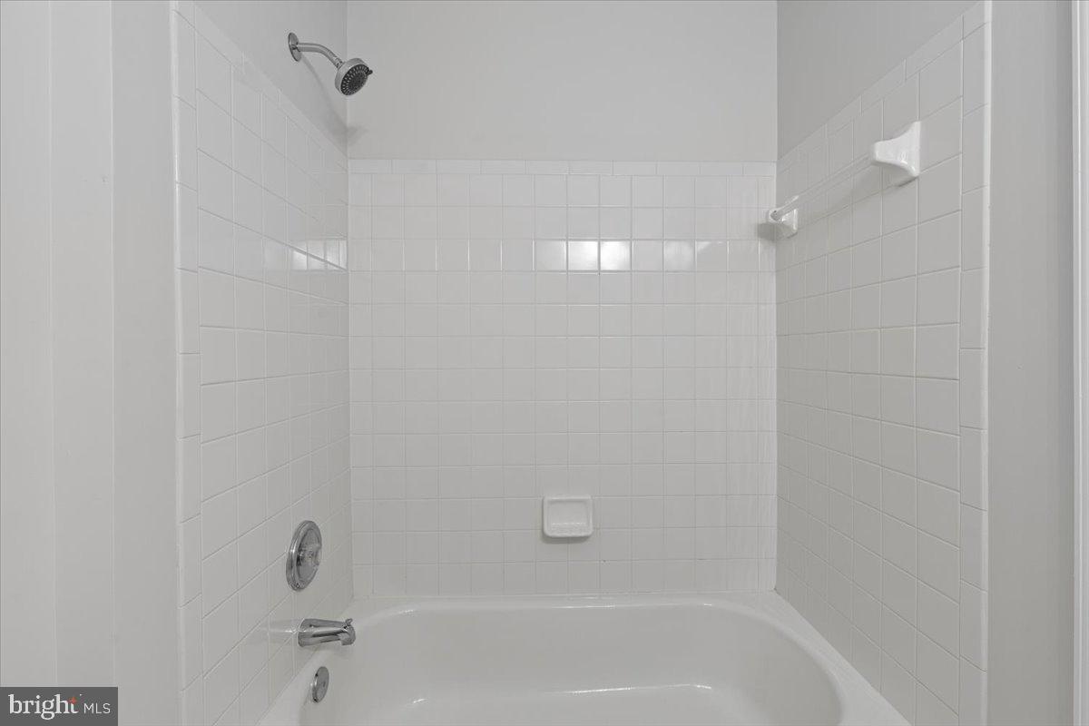 ASHBURN FARM - Residential