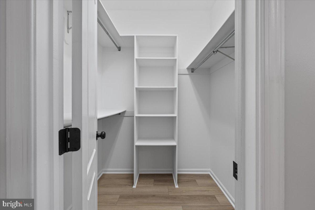 ASHBURN FARM - Residential