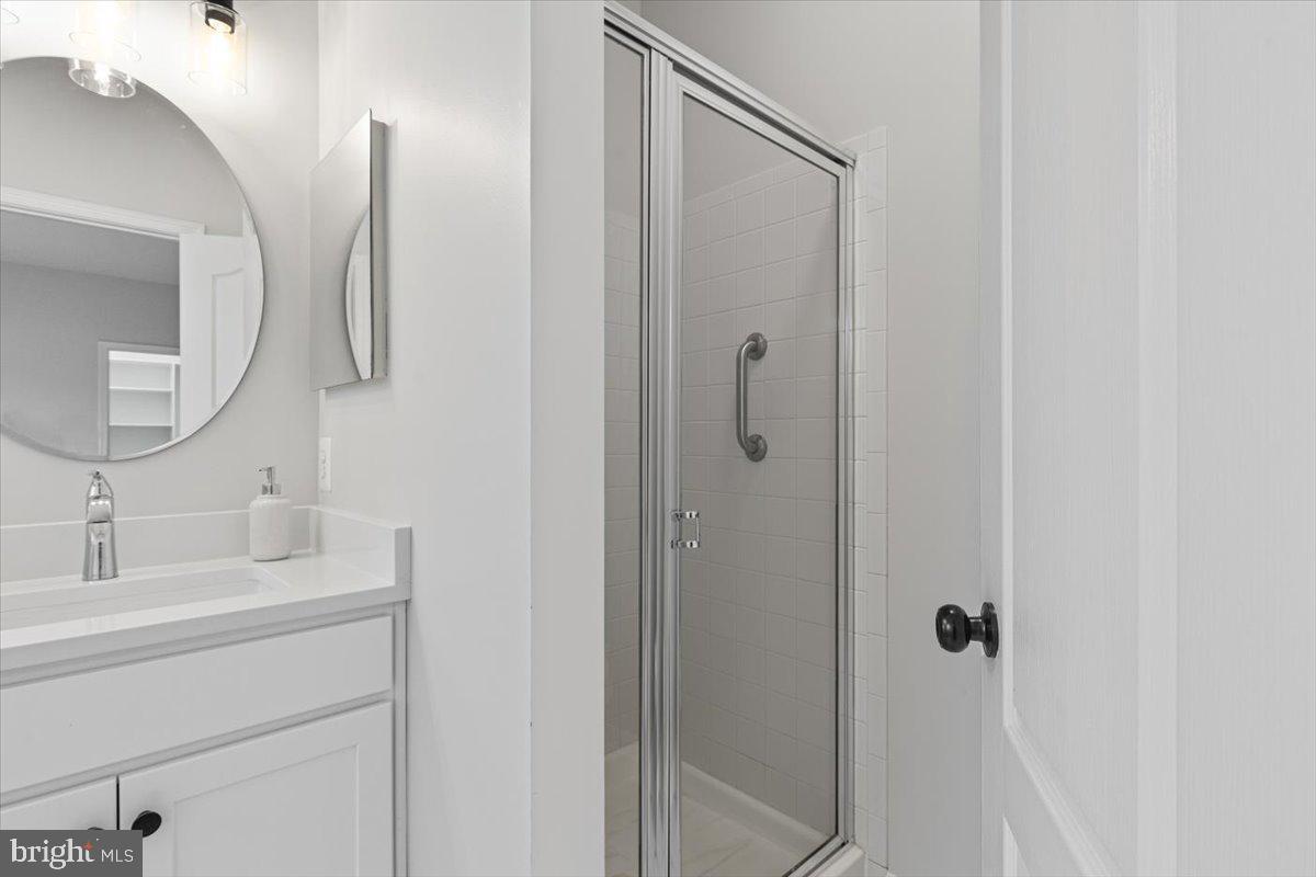 ASHBURN FARM - Residential