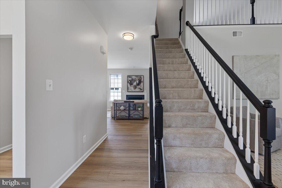 ASHBURN FARM - Residential