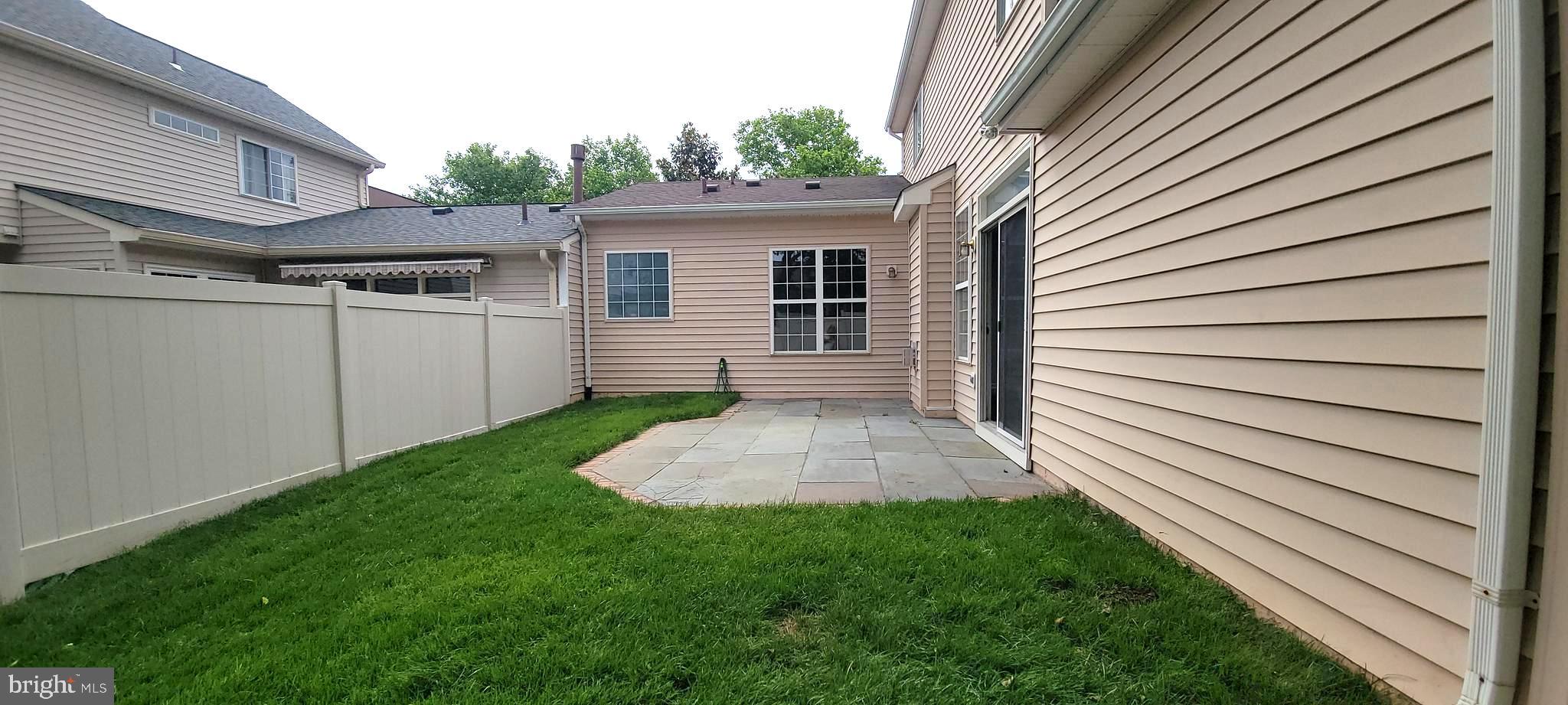 ASHBURN FARM - Residential