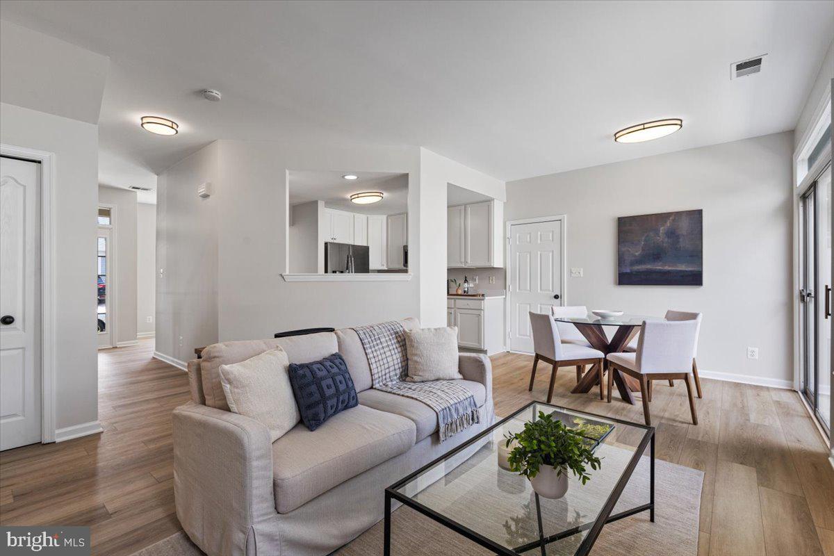 ASHBURN FARM - Residential