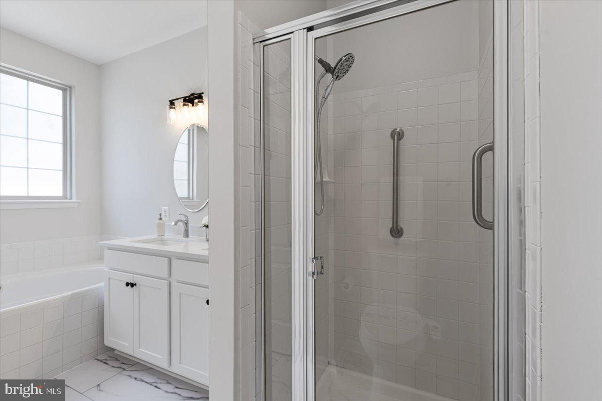 ASHBURN FARM - Residential