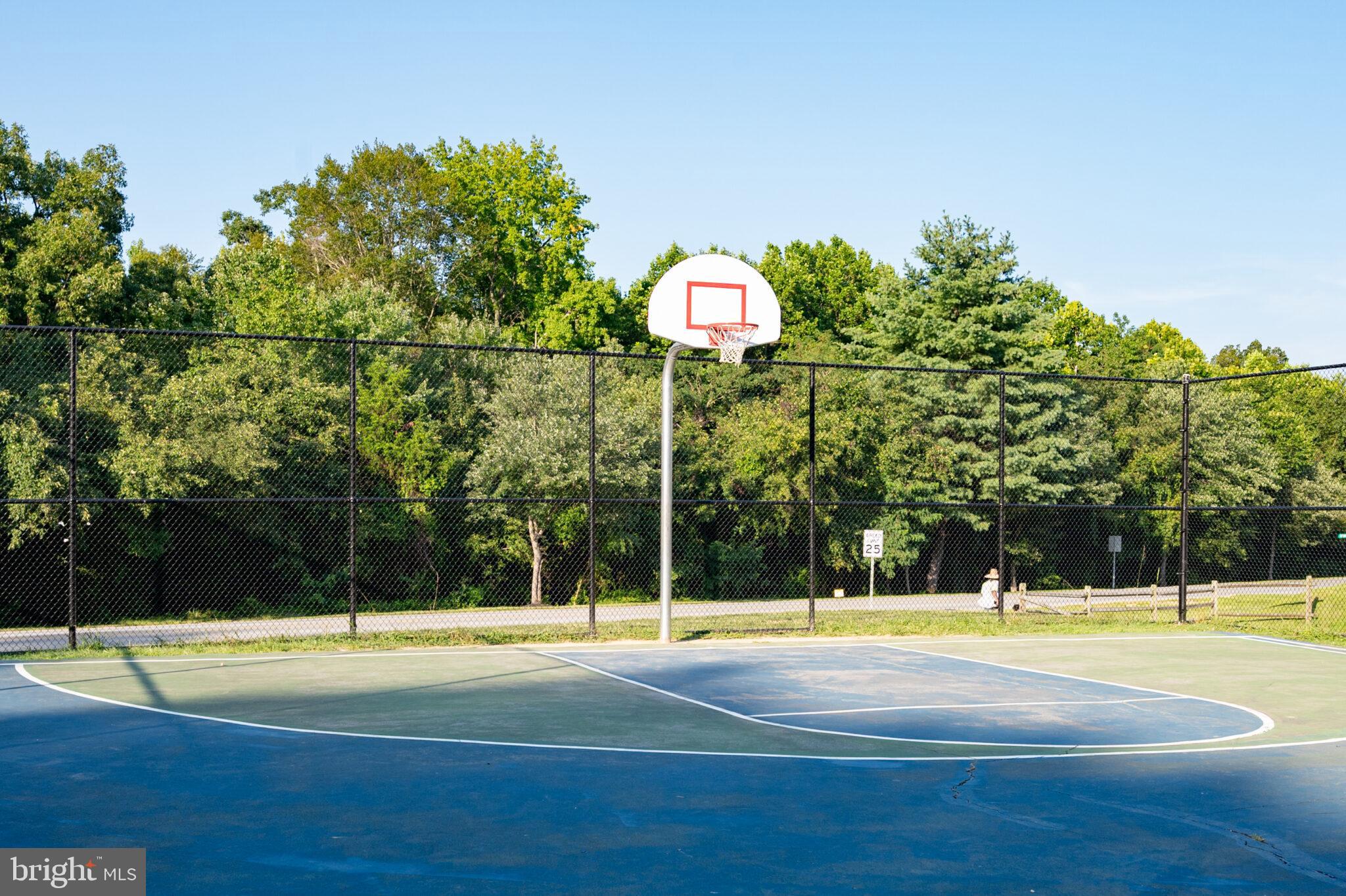 GREEN MEADOWS - Residential