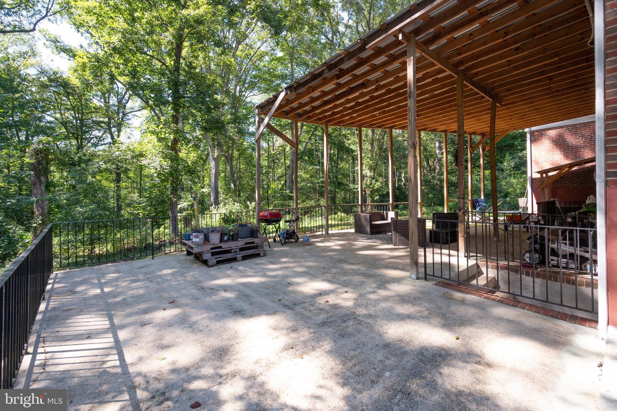 GREEN MEADOWS - Residential