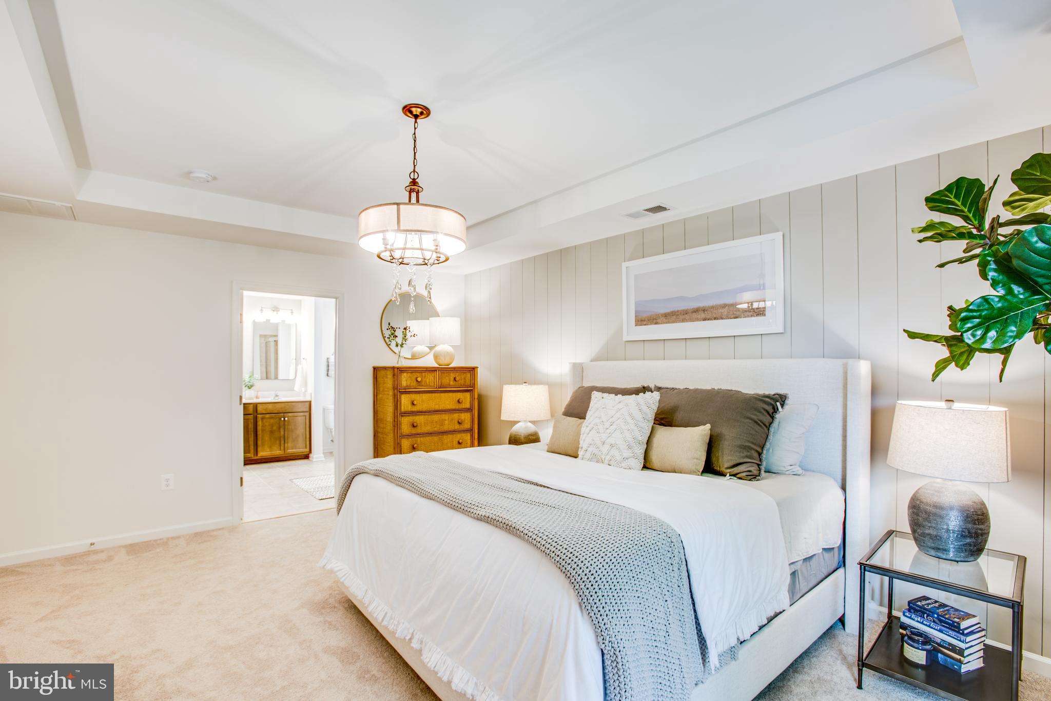 WASHINGTON GARDENS - Residential