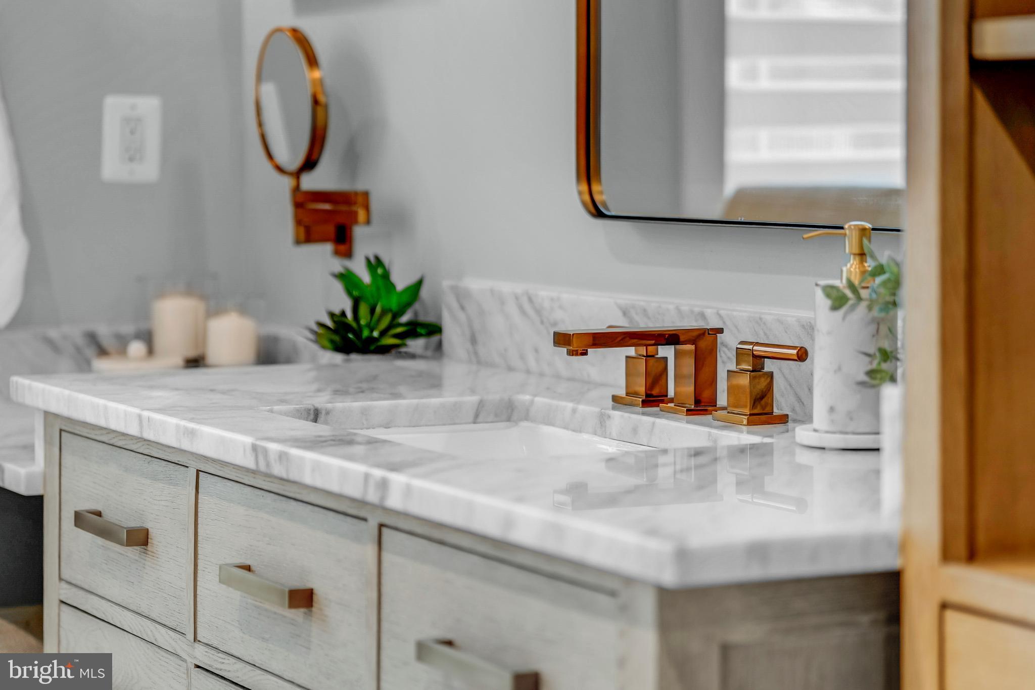 BROYHILL LANGLEY ESTATES - Residential