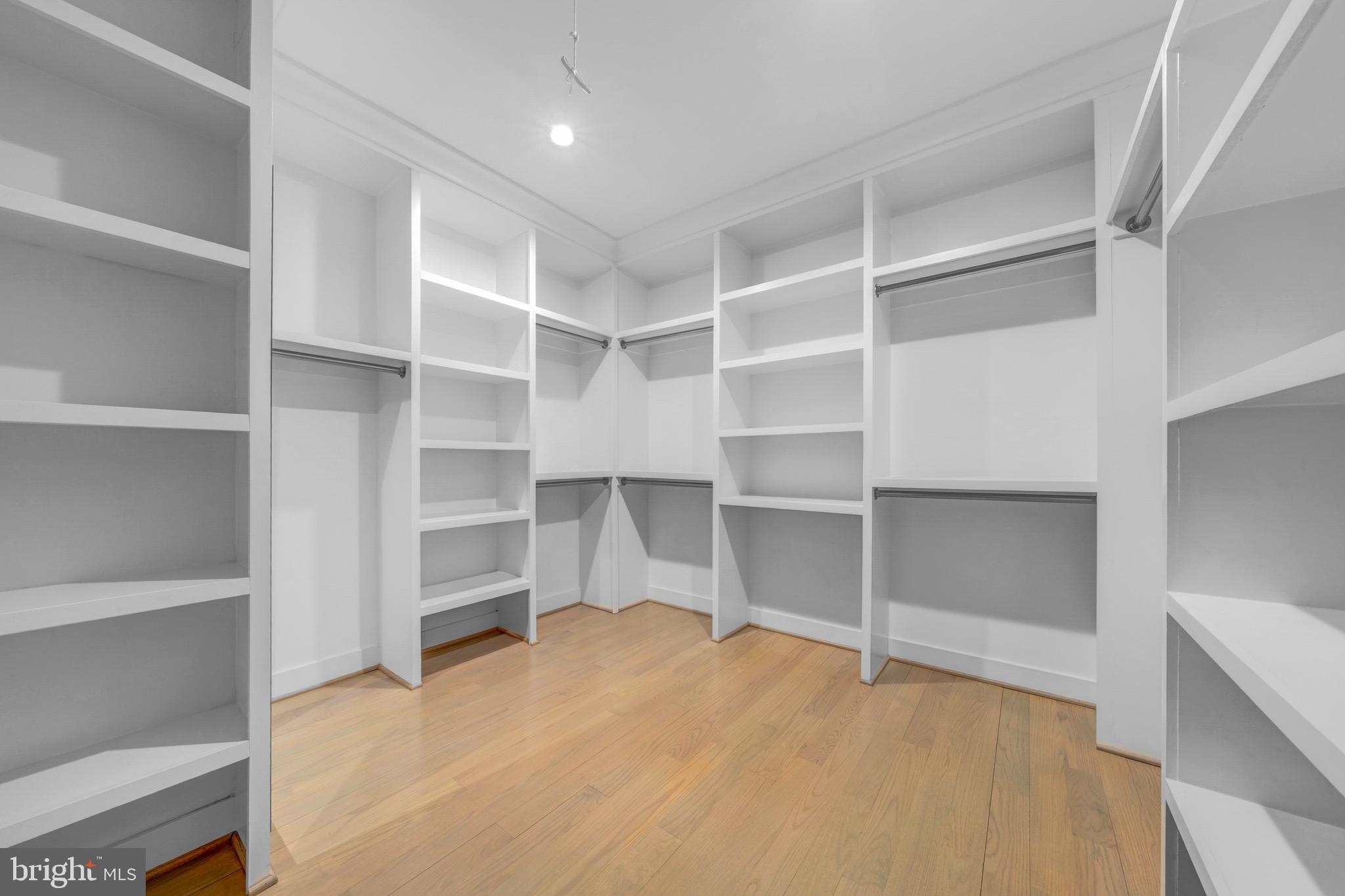 BROYHILL LANGLEY ESTATES - Residential