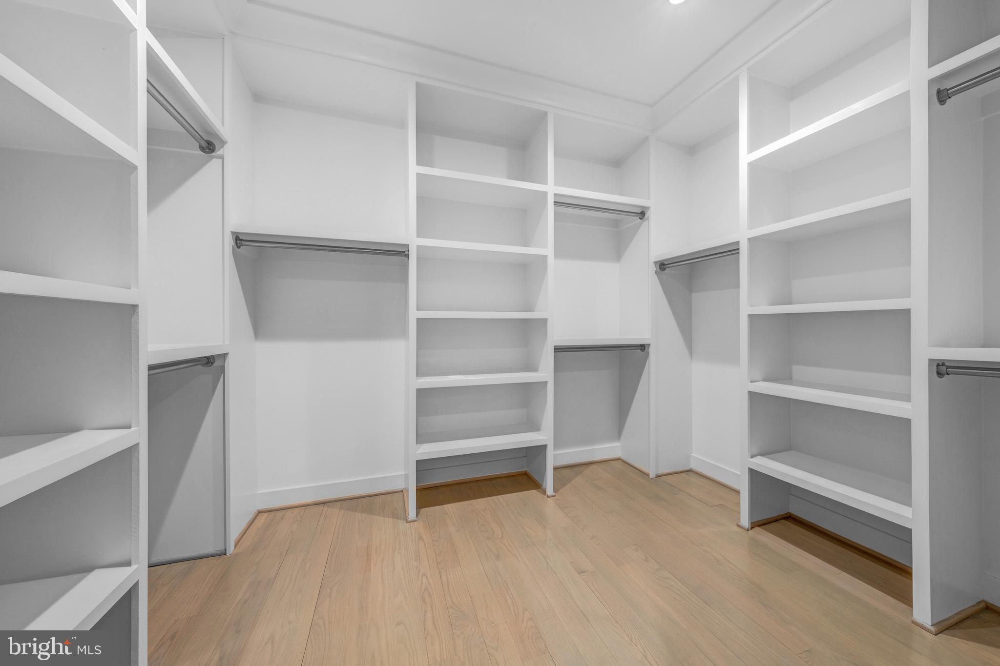 BROYHILL LANGLEY ESTATES - Residential