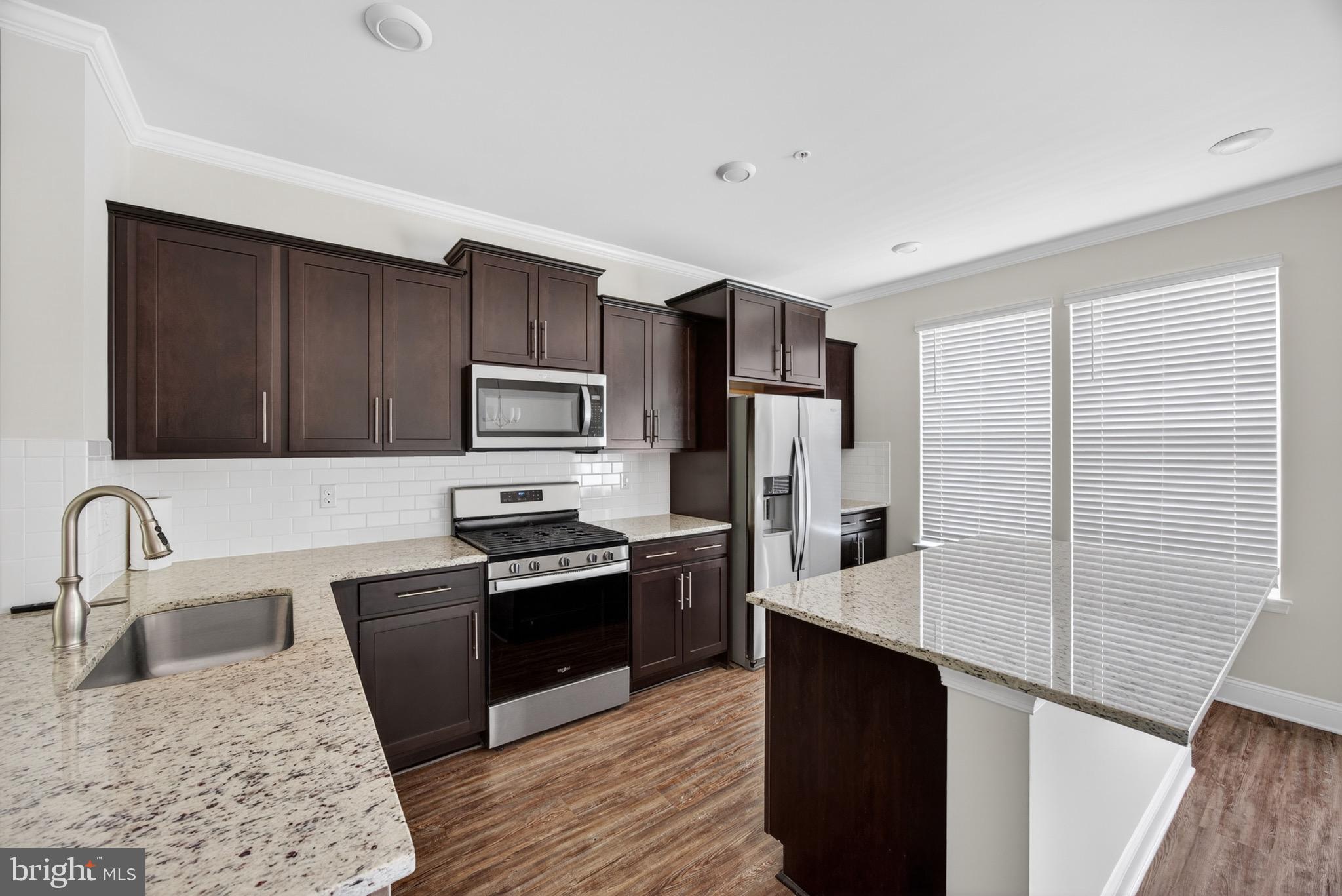THE COVE - Residential