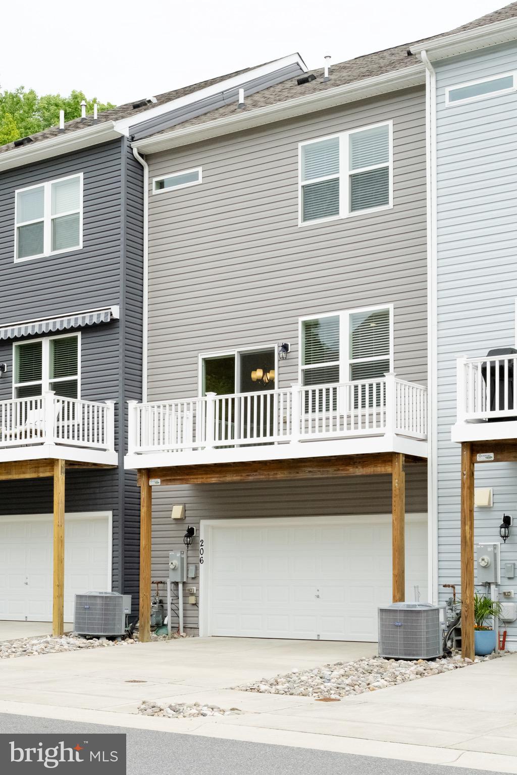 THE COVE - Residential