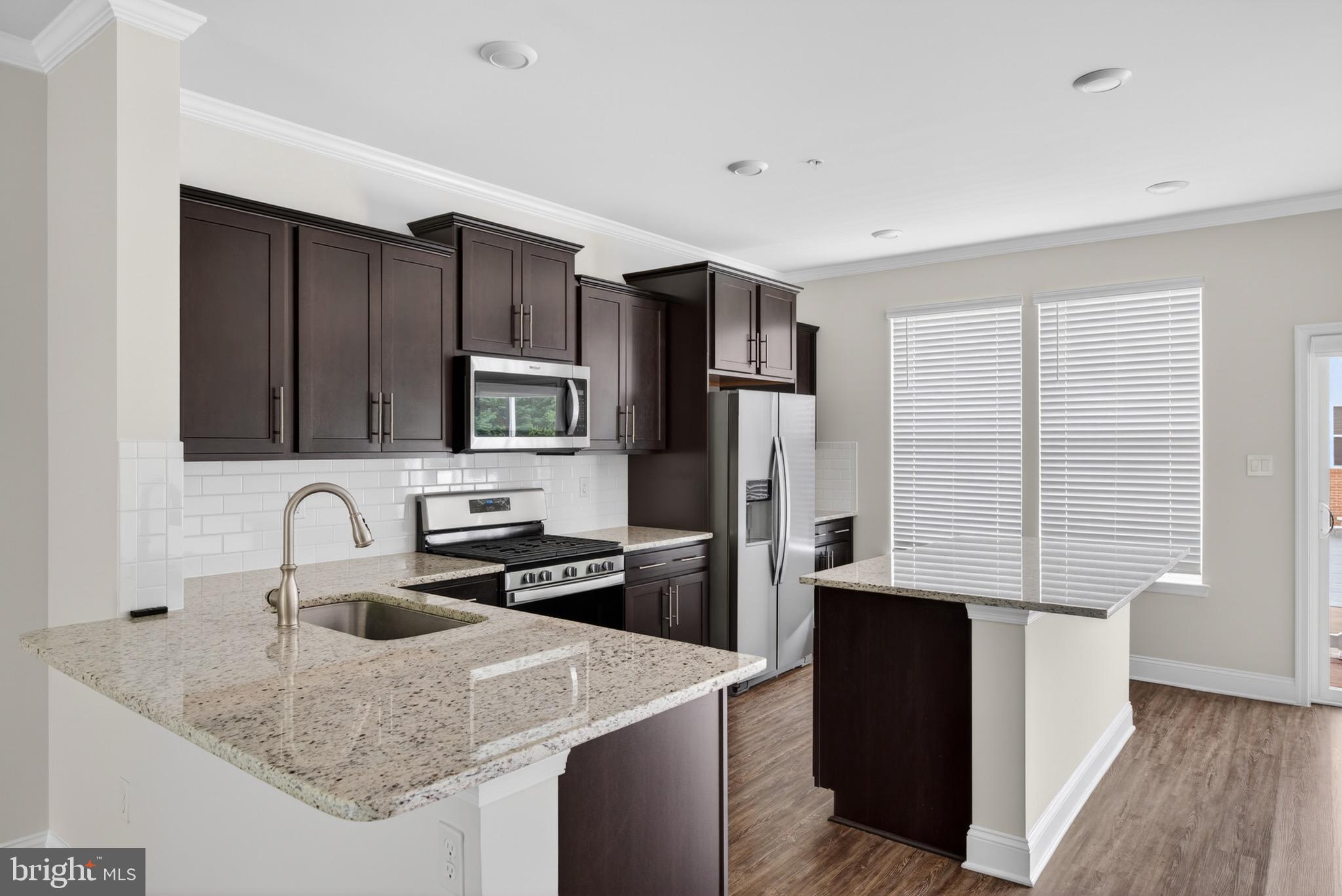 THE COVE - Residential