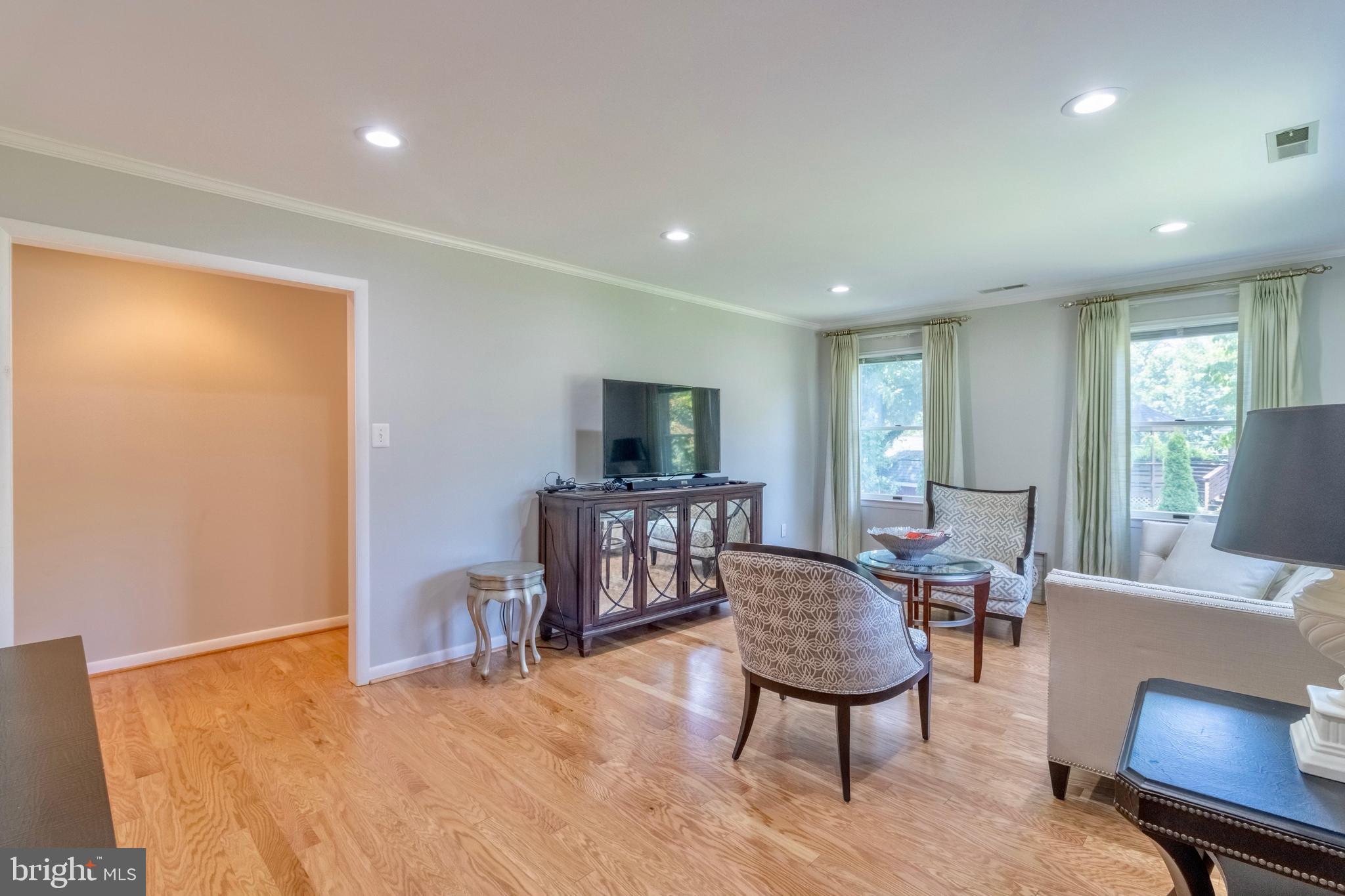 NORTH SPRINGFIELD - Residential Lease