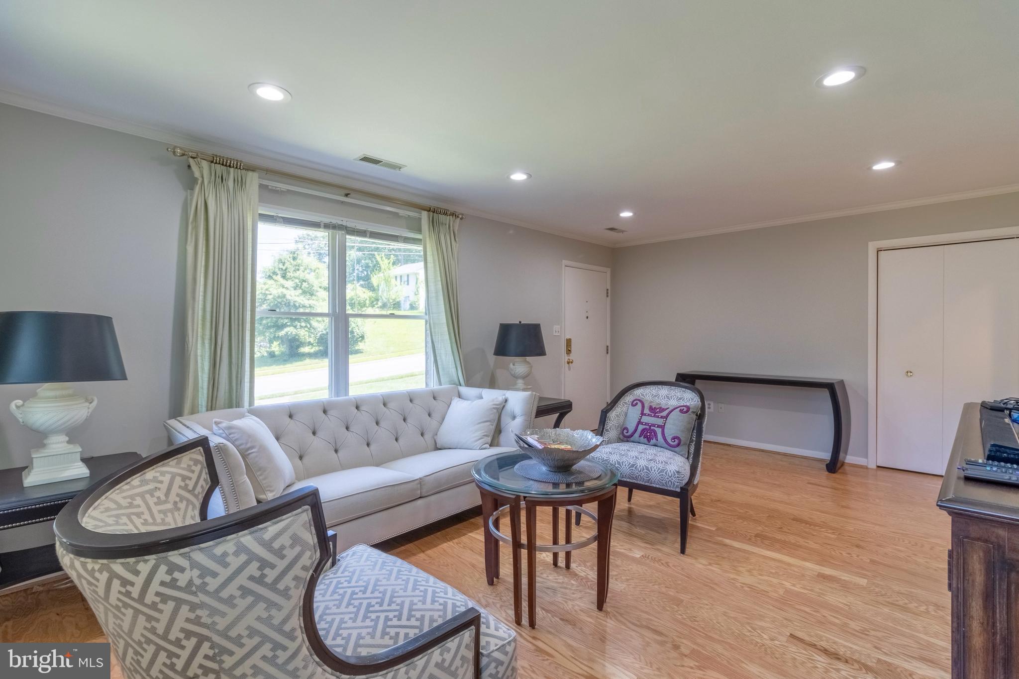 NORTH SPRINGFIELD - Residential Lease