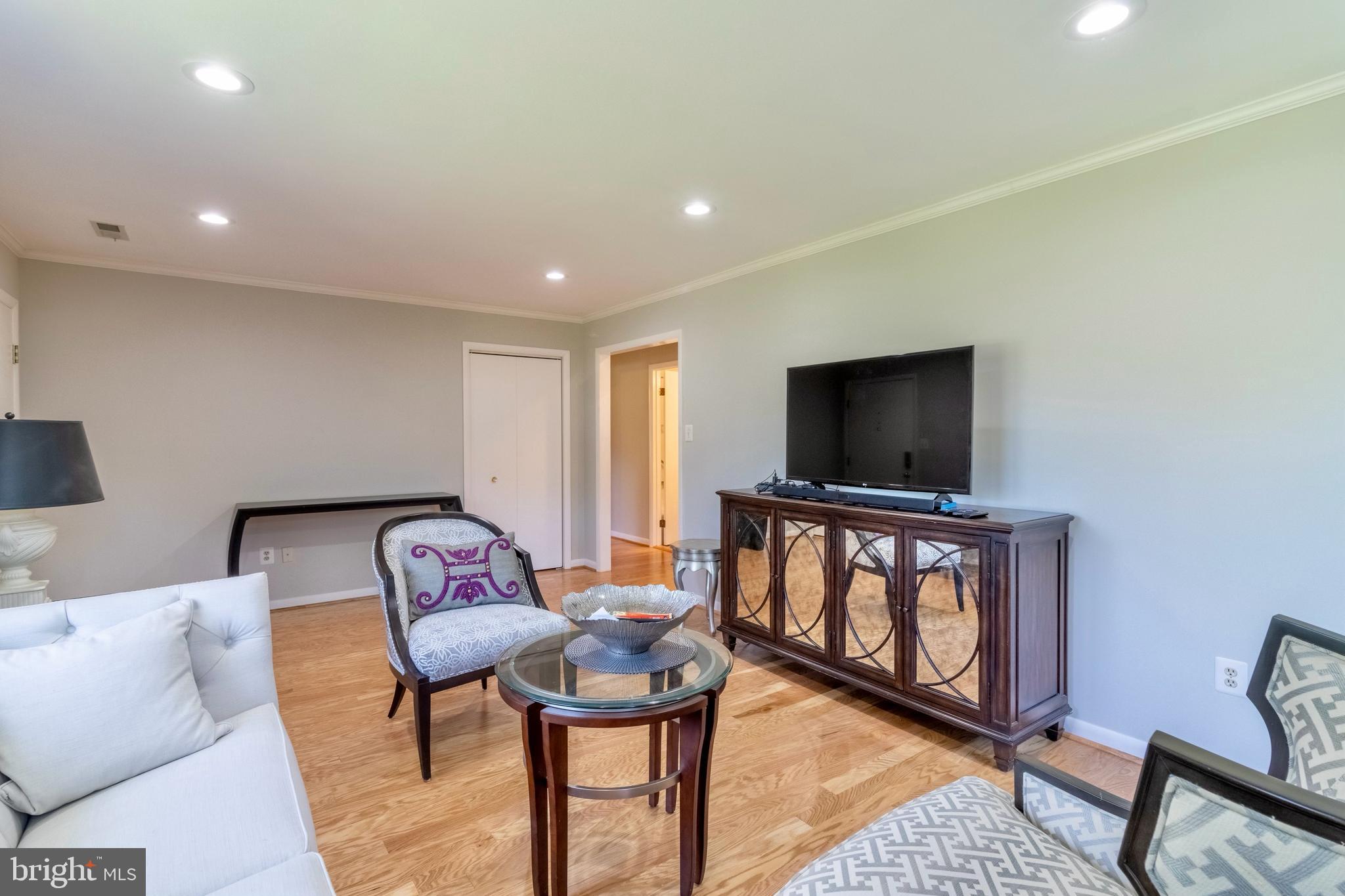 NORTH SPRINGFIELD - Residential Lease