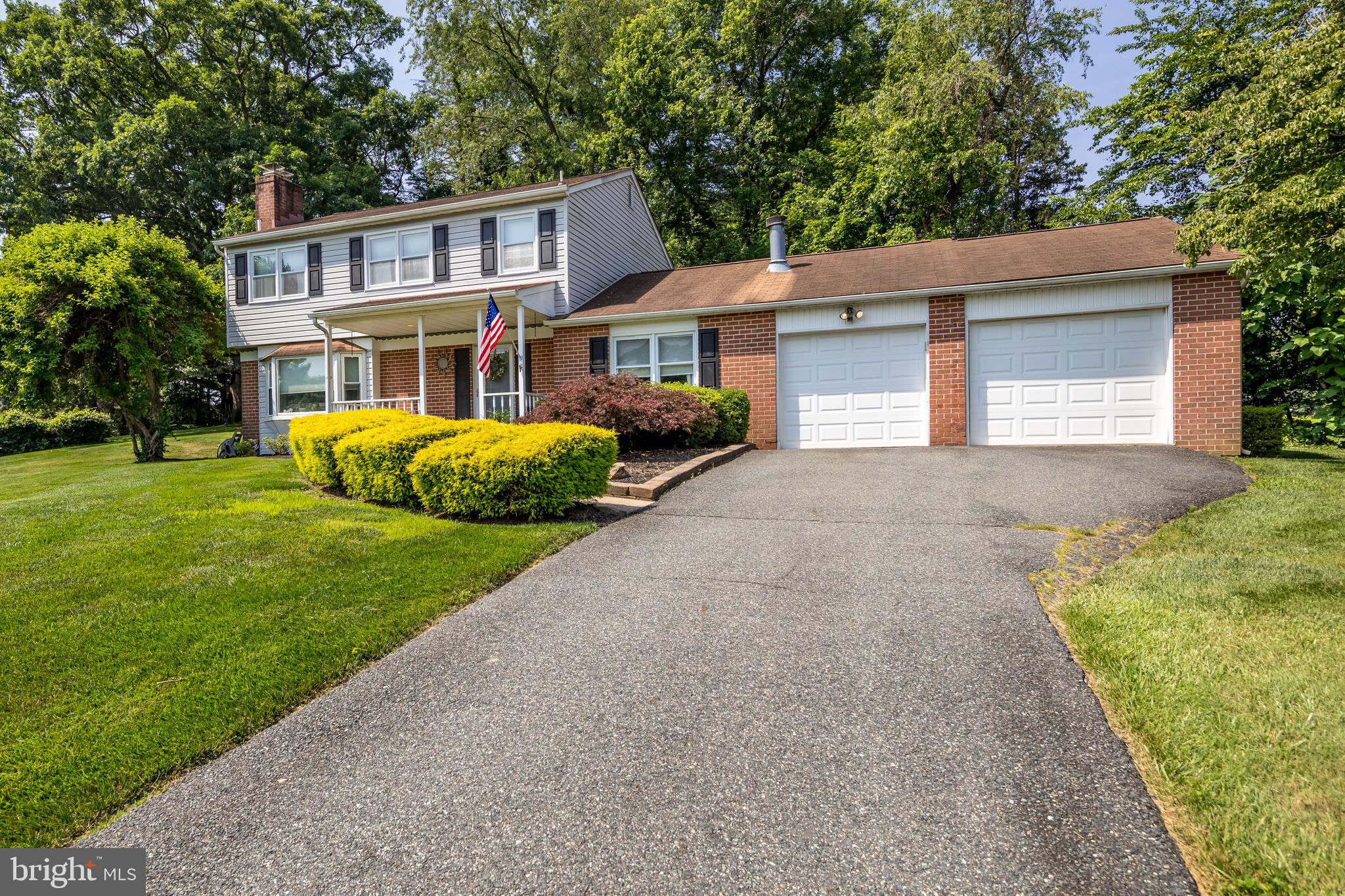 21 COLONIAL ROAD