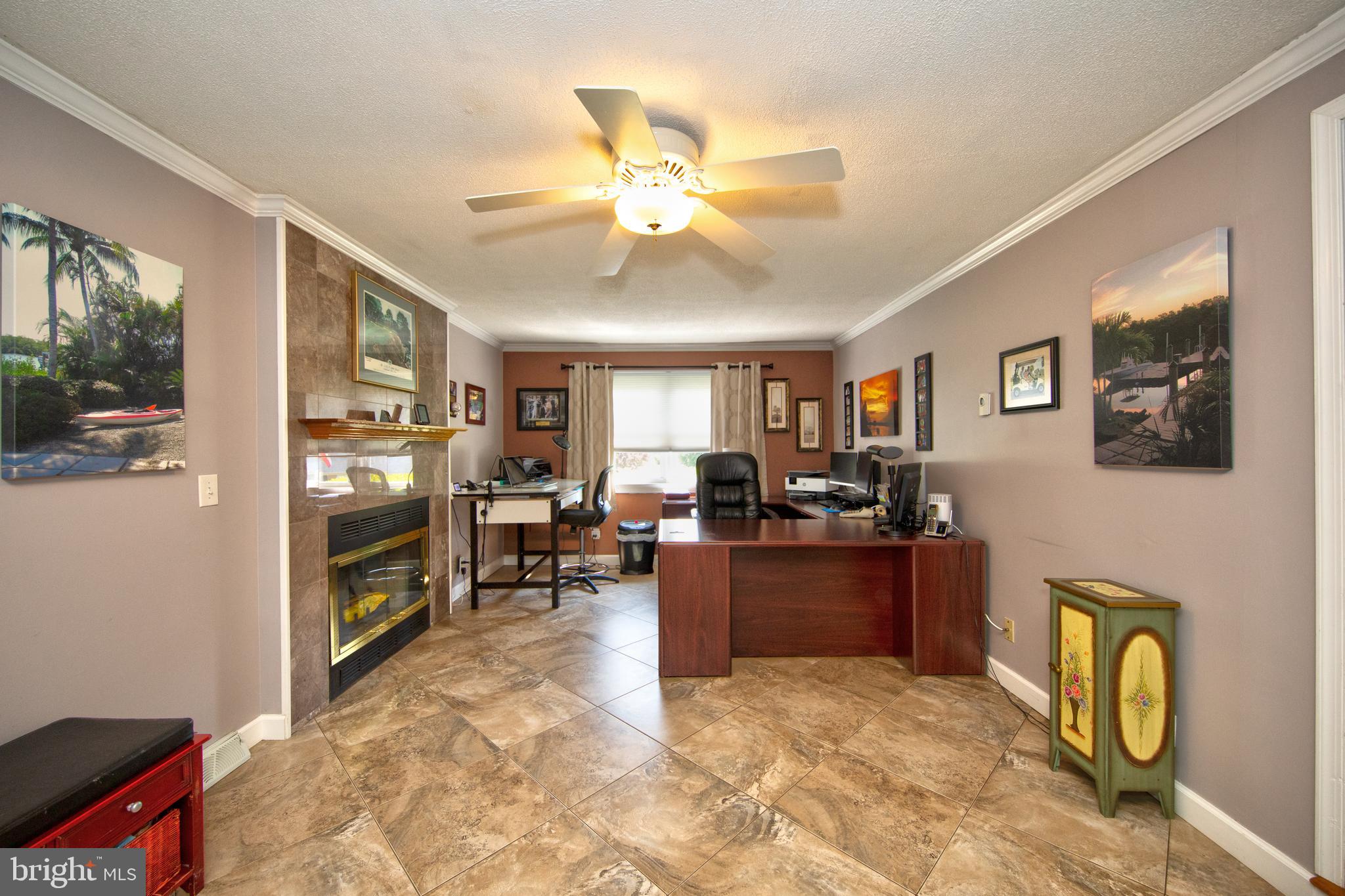 COLONIAL ACRES - Residential