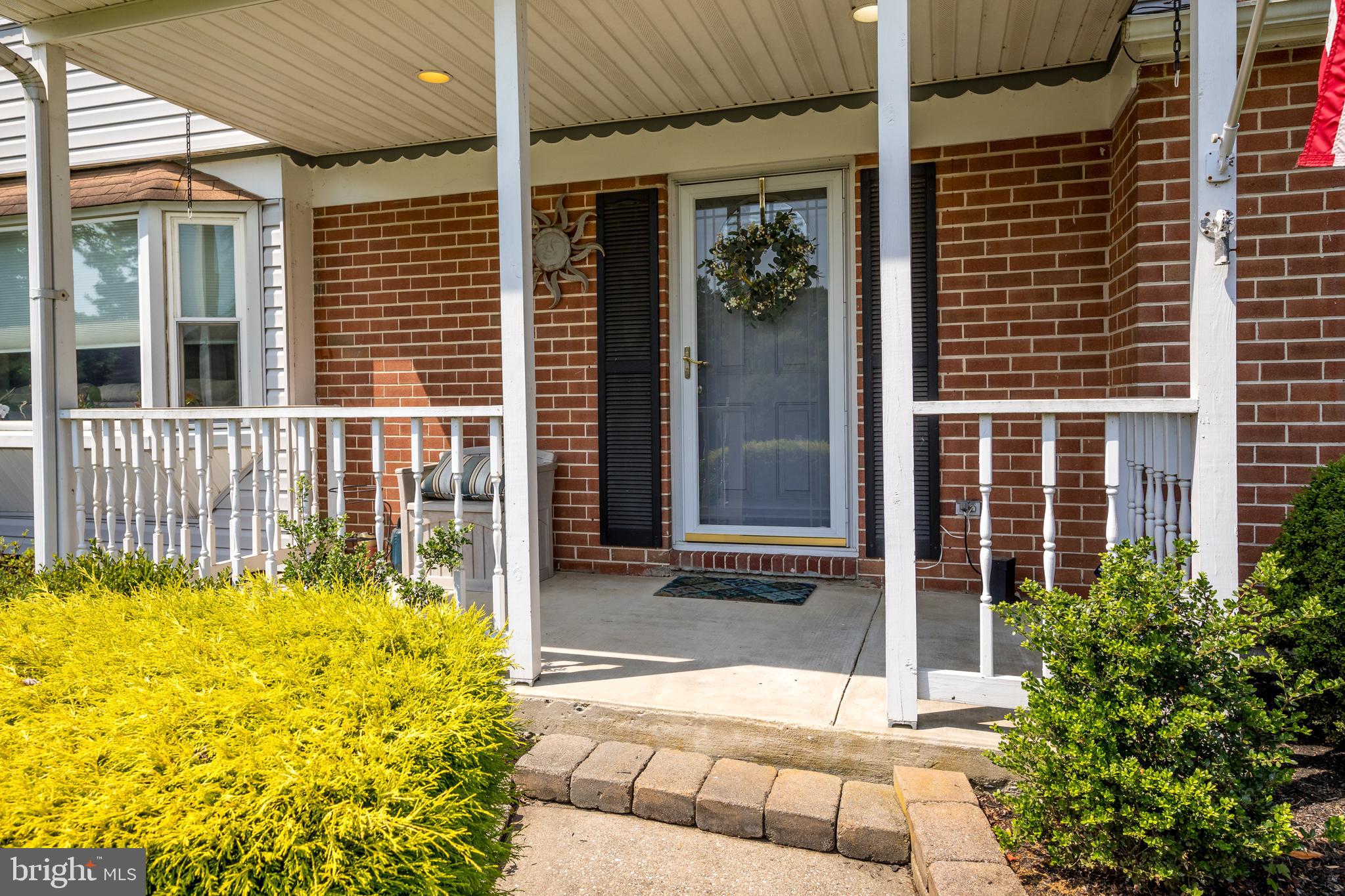 21 COLONIAL ROAD
