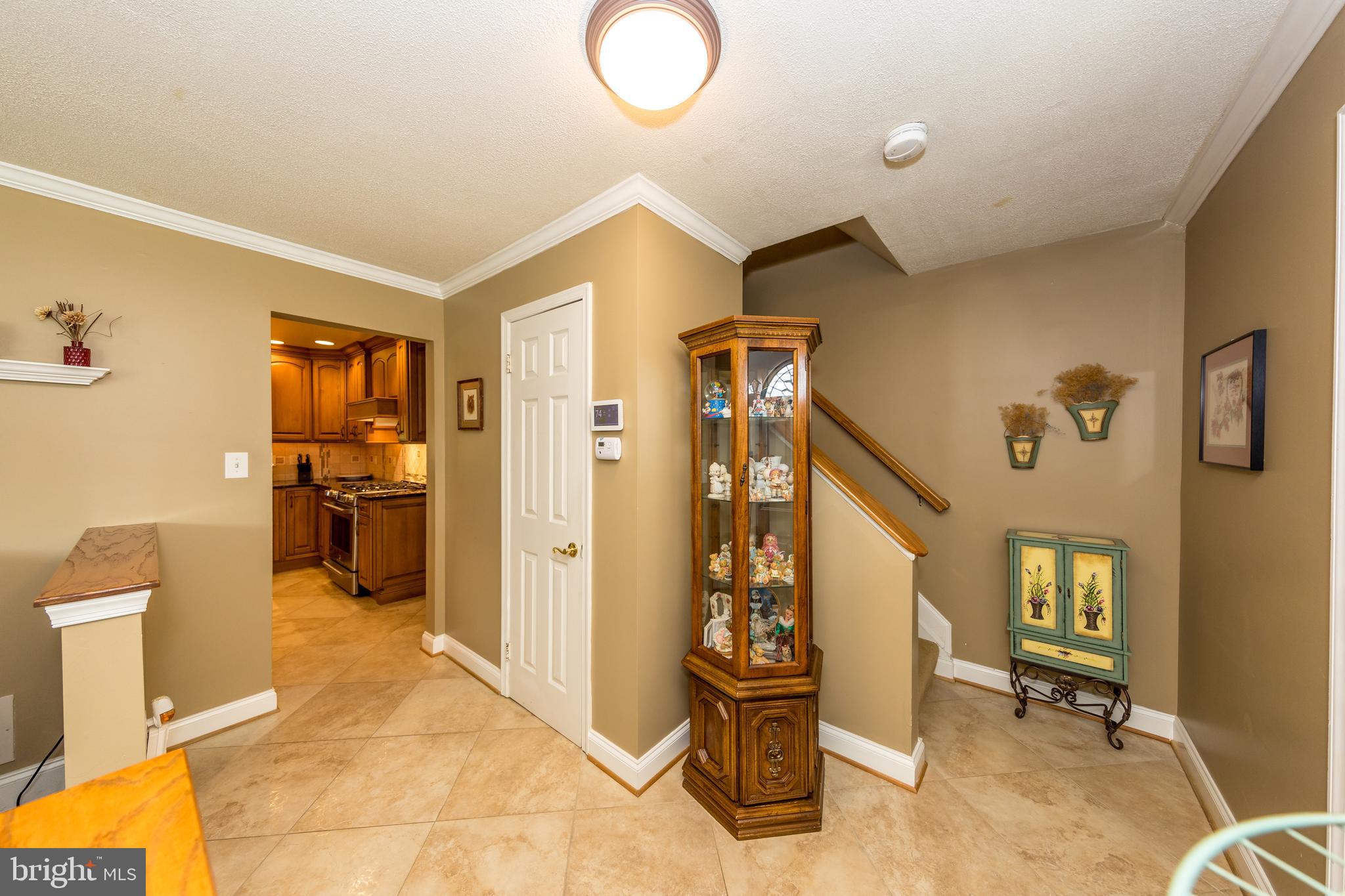 COLONIAL ACRES - Residential