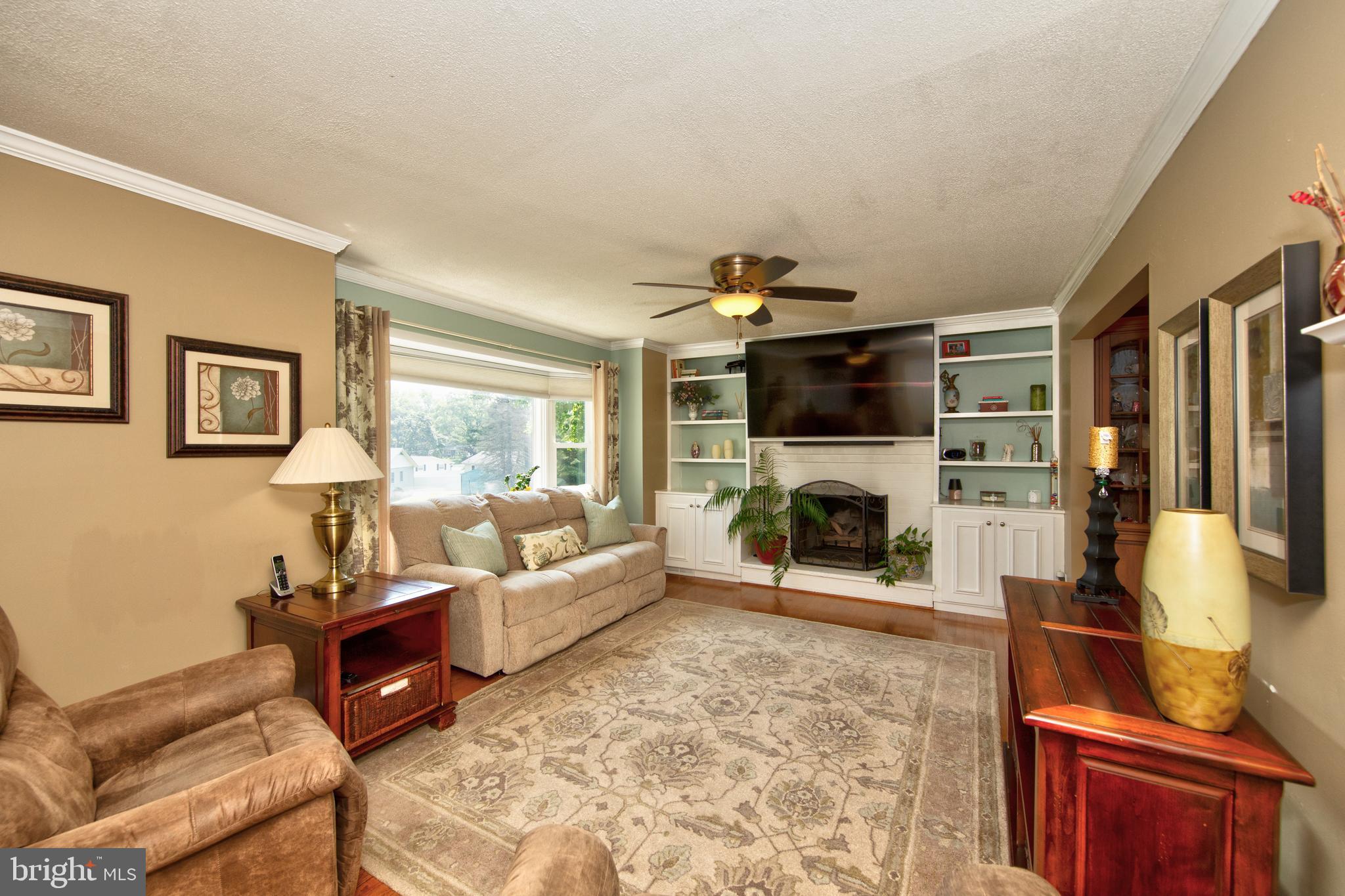 COLONIAL ACRES - Residential