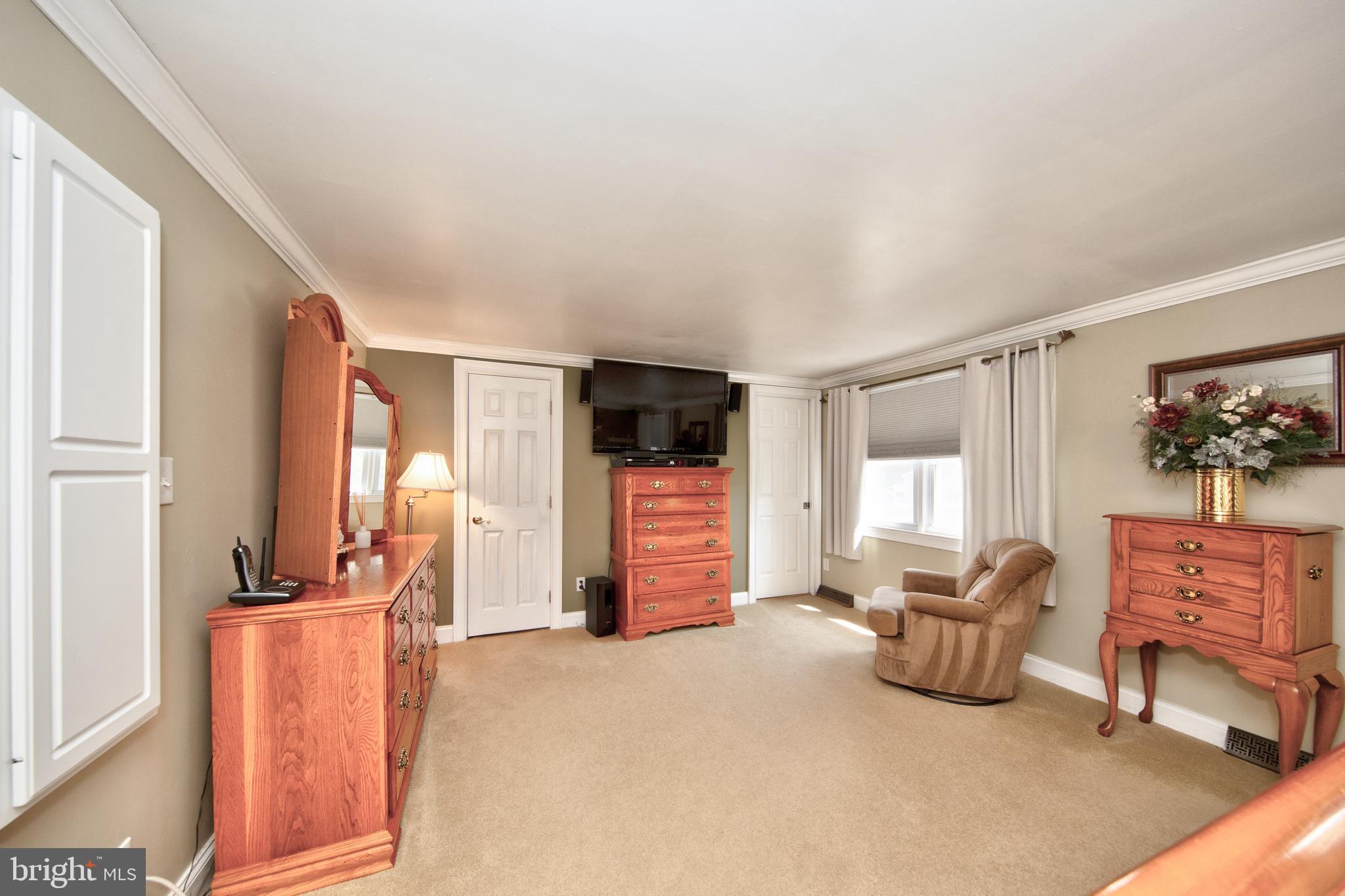 COLONIAL ACRES - Residential