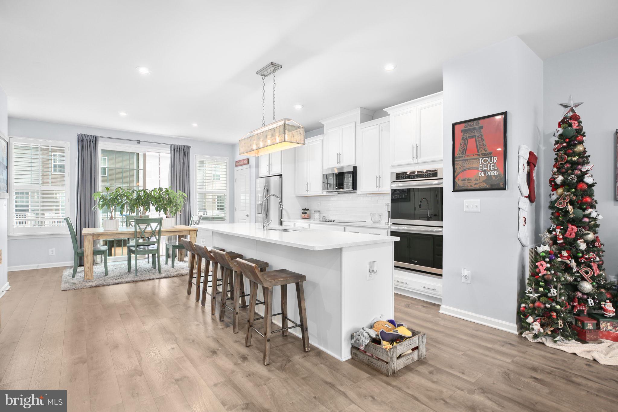 LANDING AT CENTRAL PARK - Residential