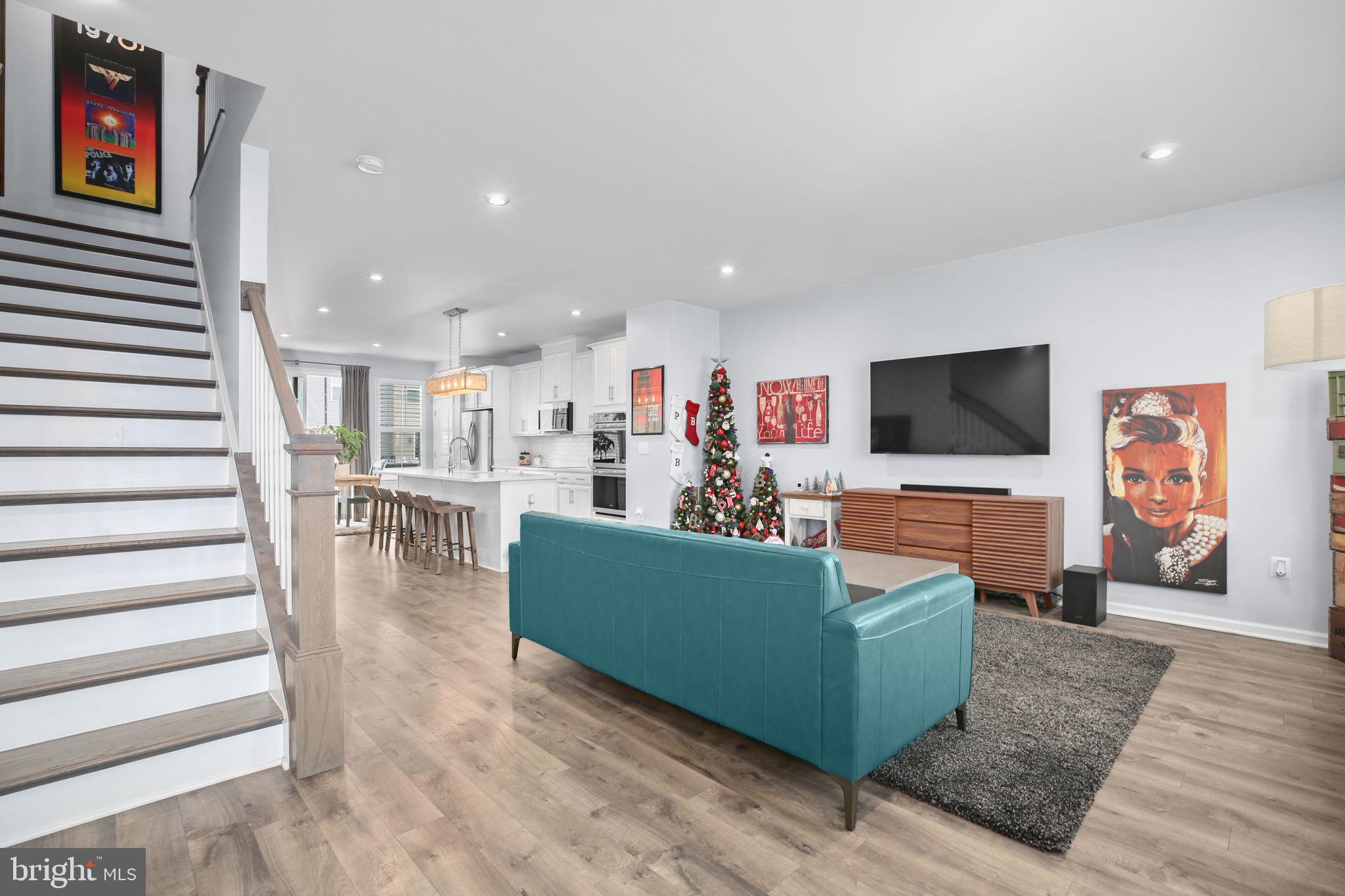 LANDING AT CENTRAL PARK - Residential