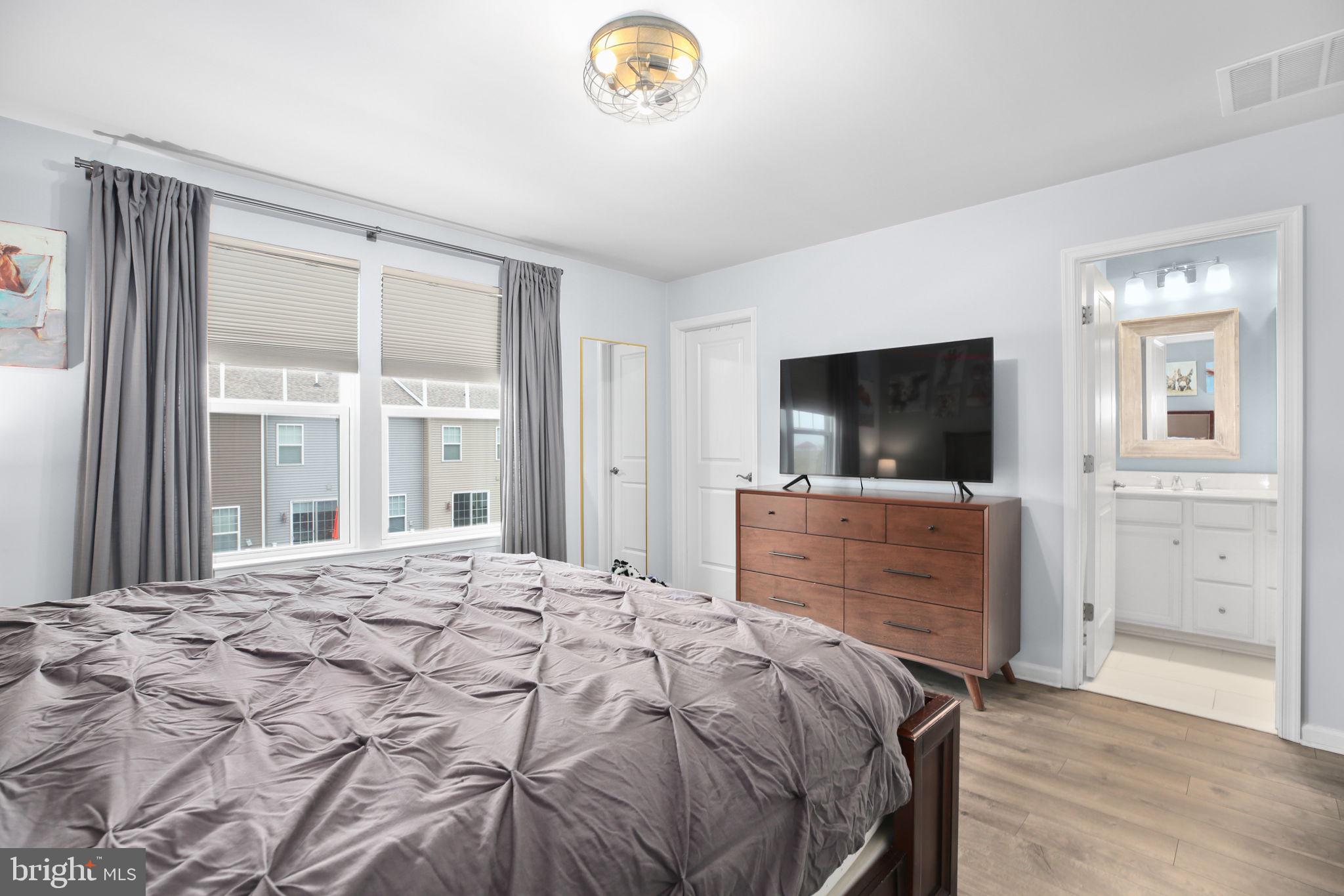 LANDING AT CENTRAL PARK - Residential