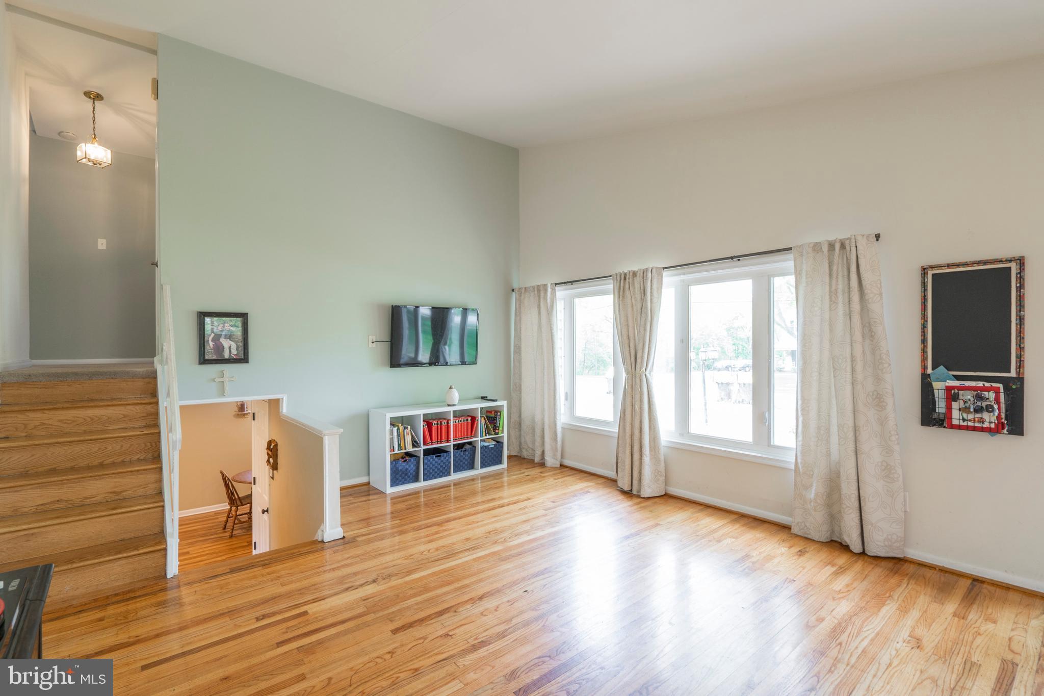 CENTER SQ GREEN - Residential