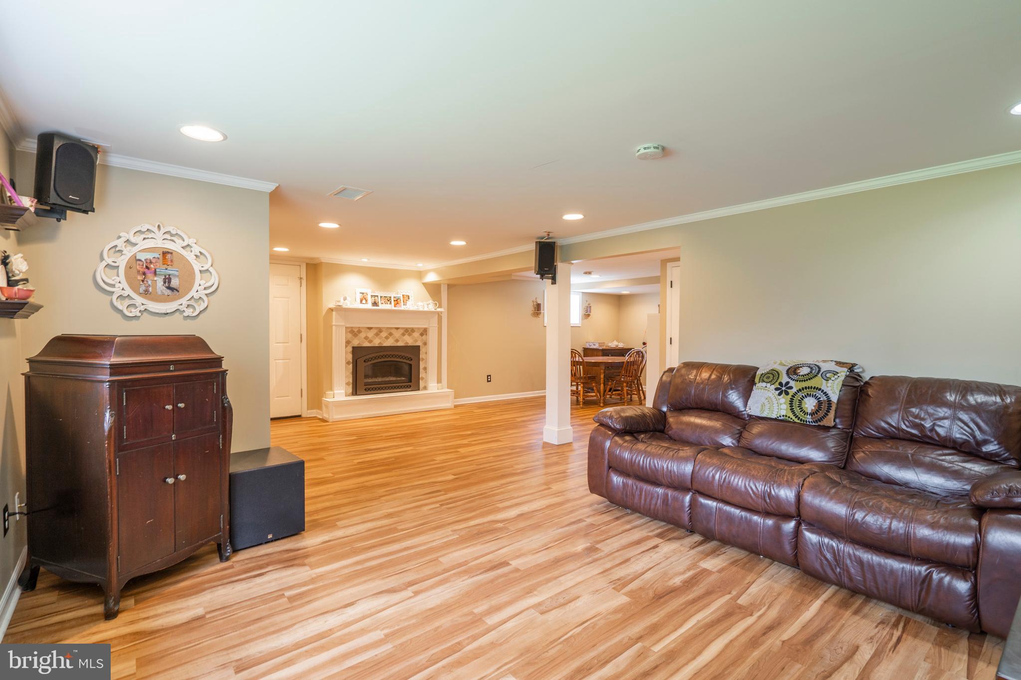 CENTER SQ GREEN - Residential