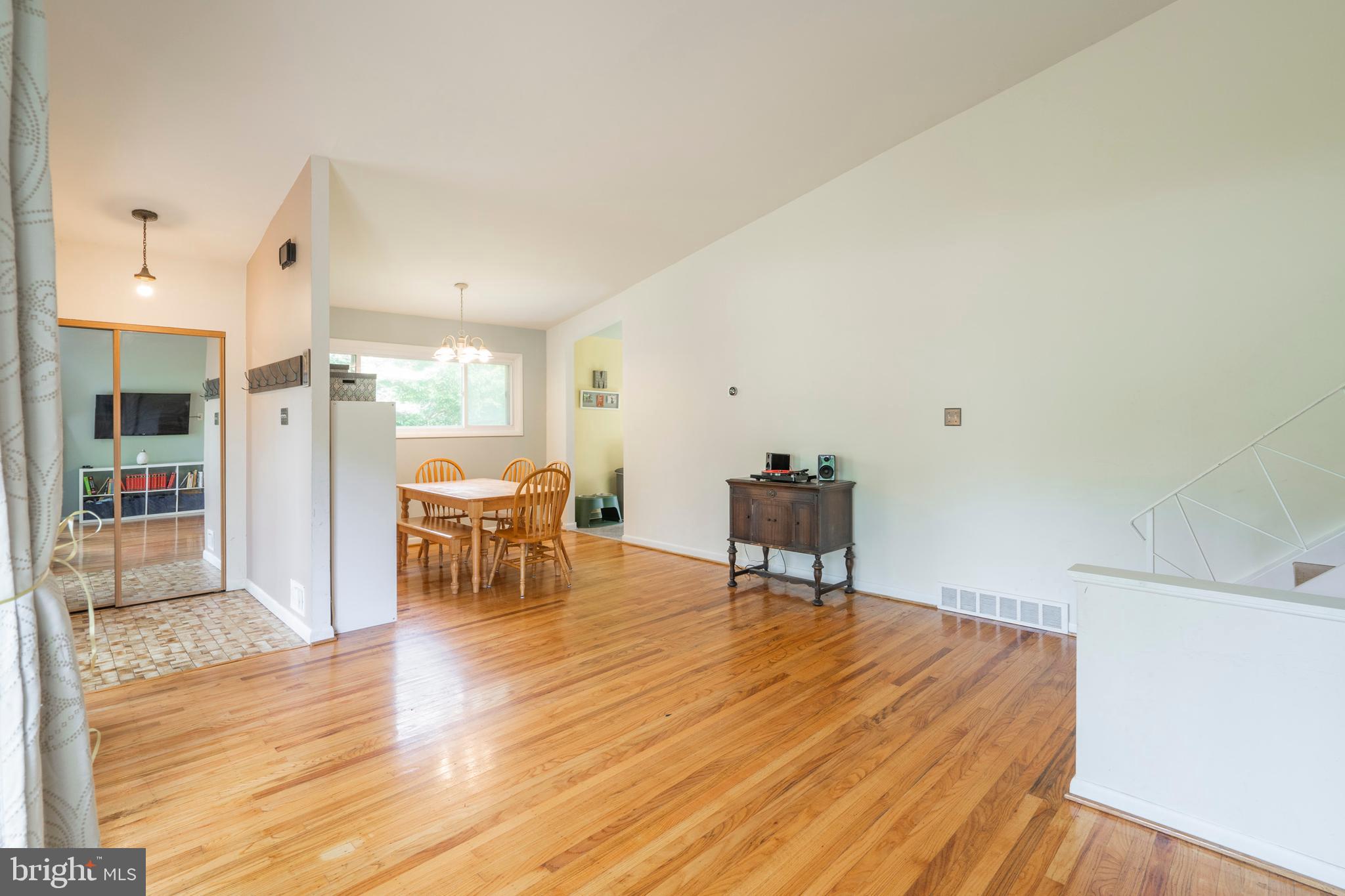 CENTER SQ GREEN - Residential